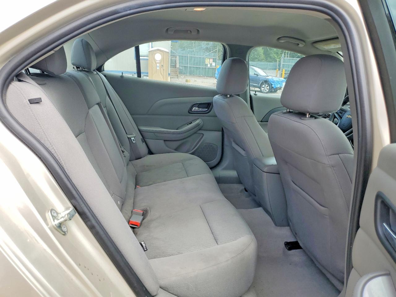 2015 Chevrolet Malibu Ls Бежевый vin: 1G11B5SL0FF133942