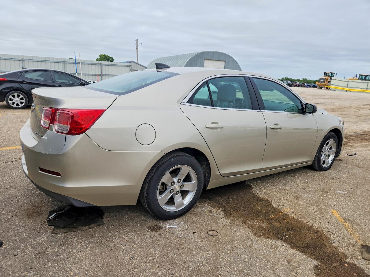 2015 Chevrolet Malibu Ls Beige vin: 1G11B5SL0FF139319