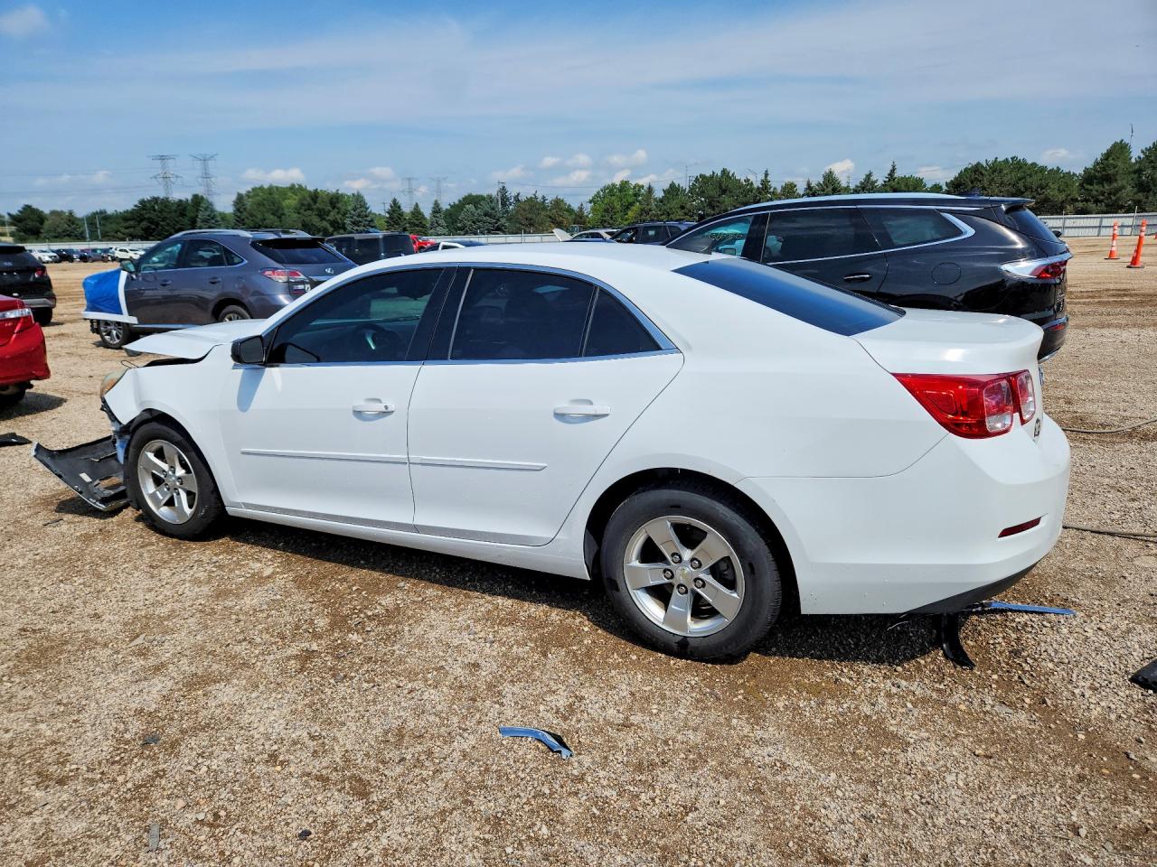 2015 Chevrolet Malibu Ls White vin: 1G11B5SL0FF150269