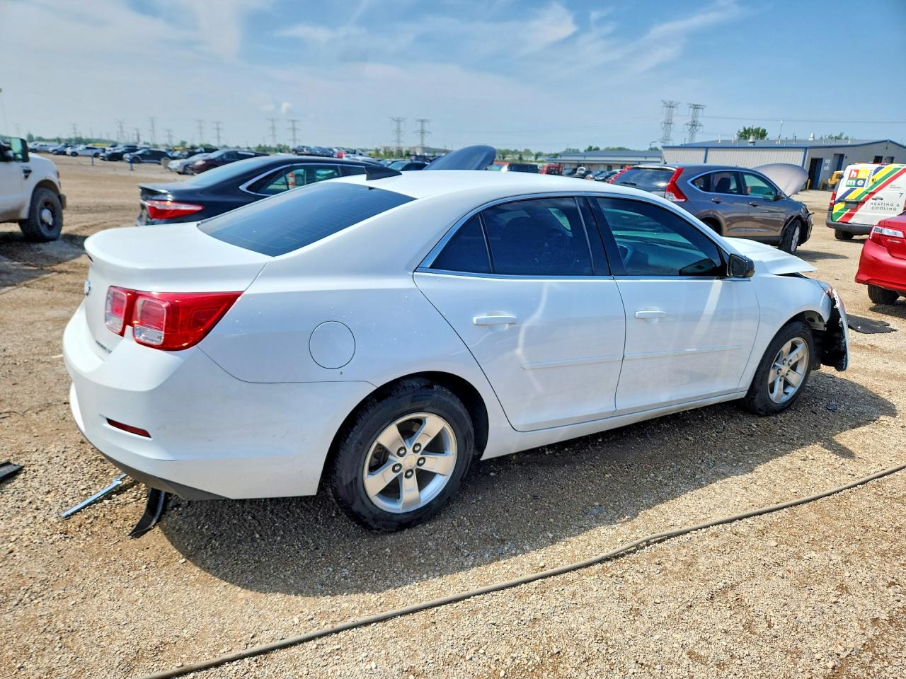 2015 Chevrolet Malibu Ls White vin: 1G11B5SL0FF150269