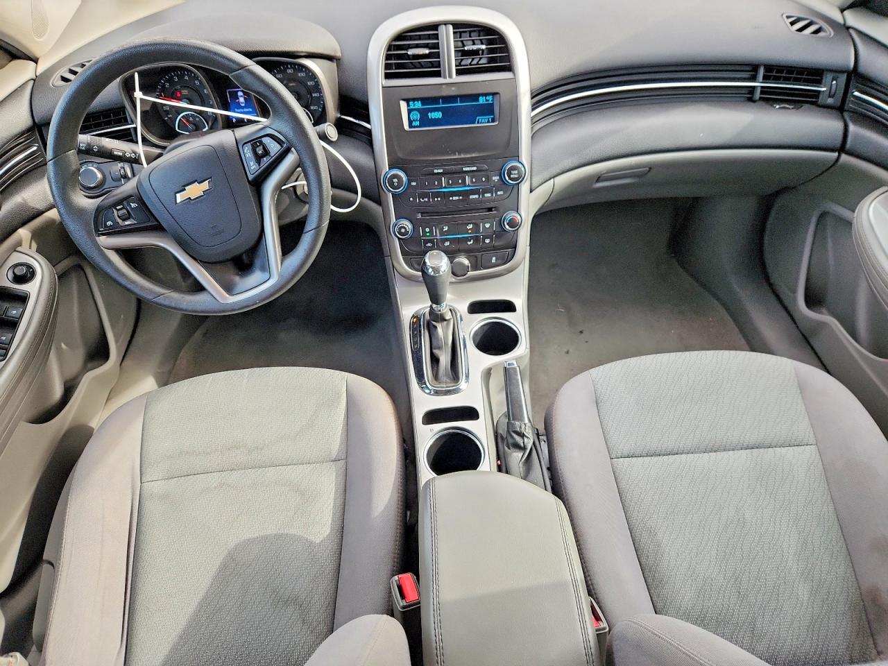 2015 Chevrolet Malibu Ls White vin: 1G11B5SL0FF235077