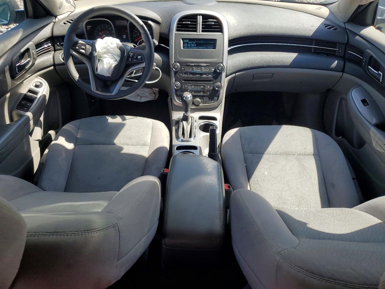 2015 Chevrolet Malibu Ls Silver vin: 1G11B5SL0FF235984