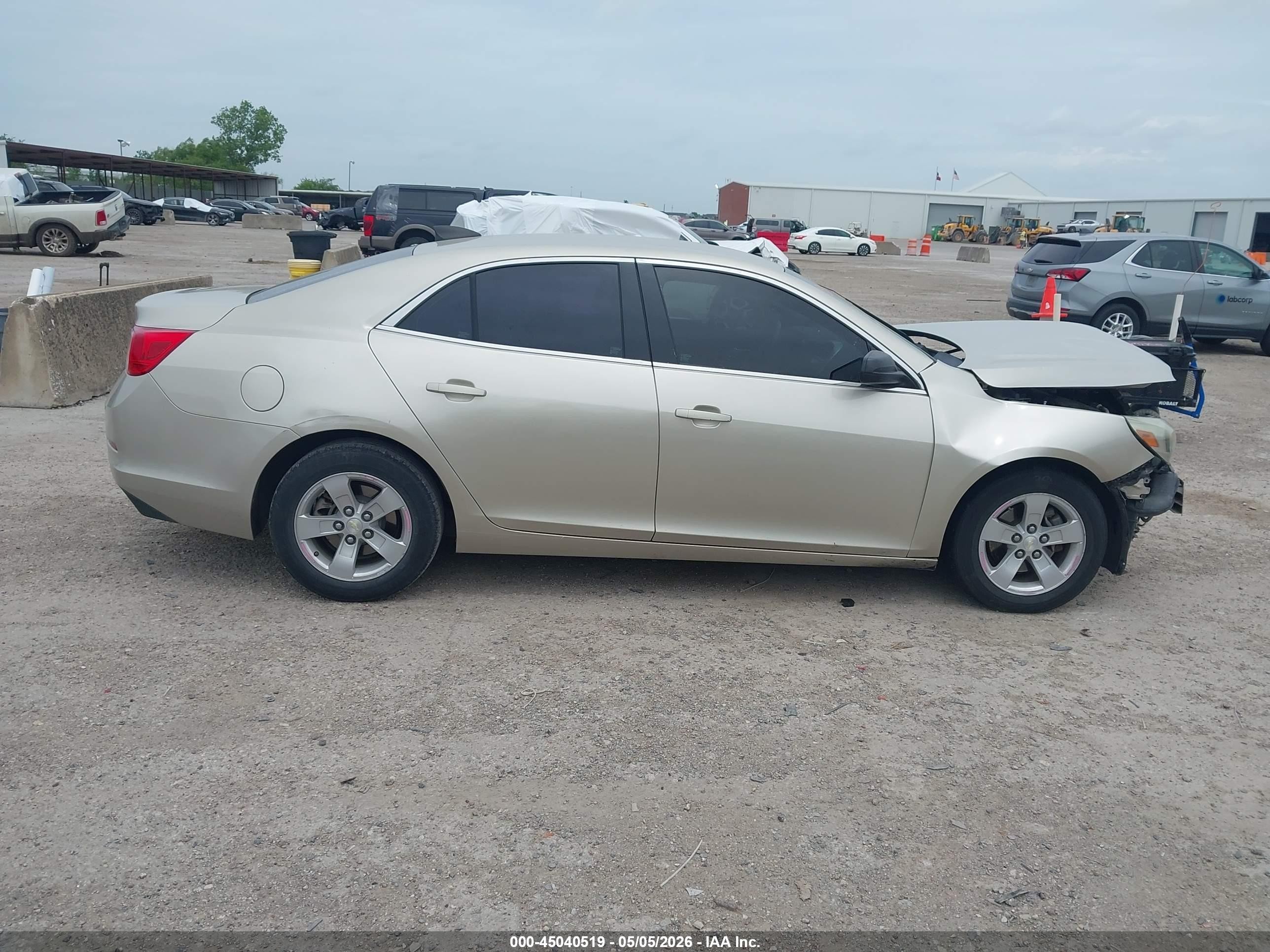 2015 Chevrolet Malibu Ls Gold vin: 1G11B5SL0FF301529