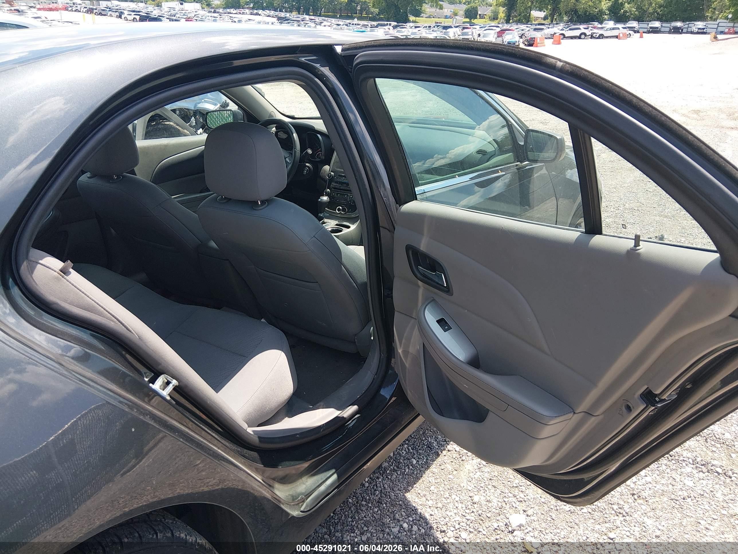 2015 Chevrolet Malibu Ls Gray vin: 1G11B5SL0FF330965