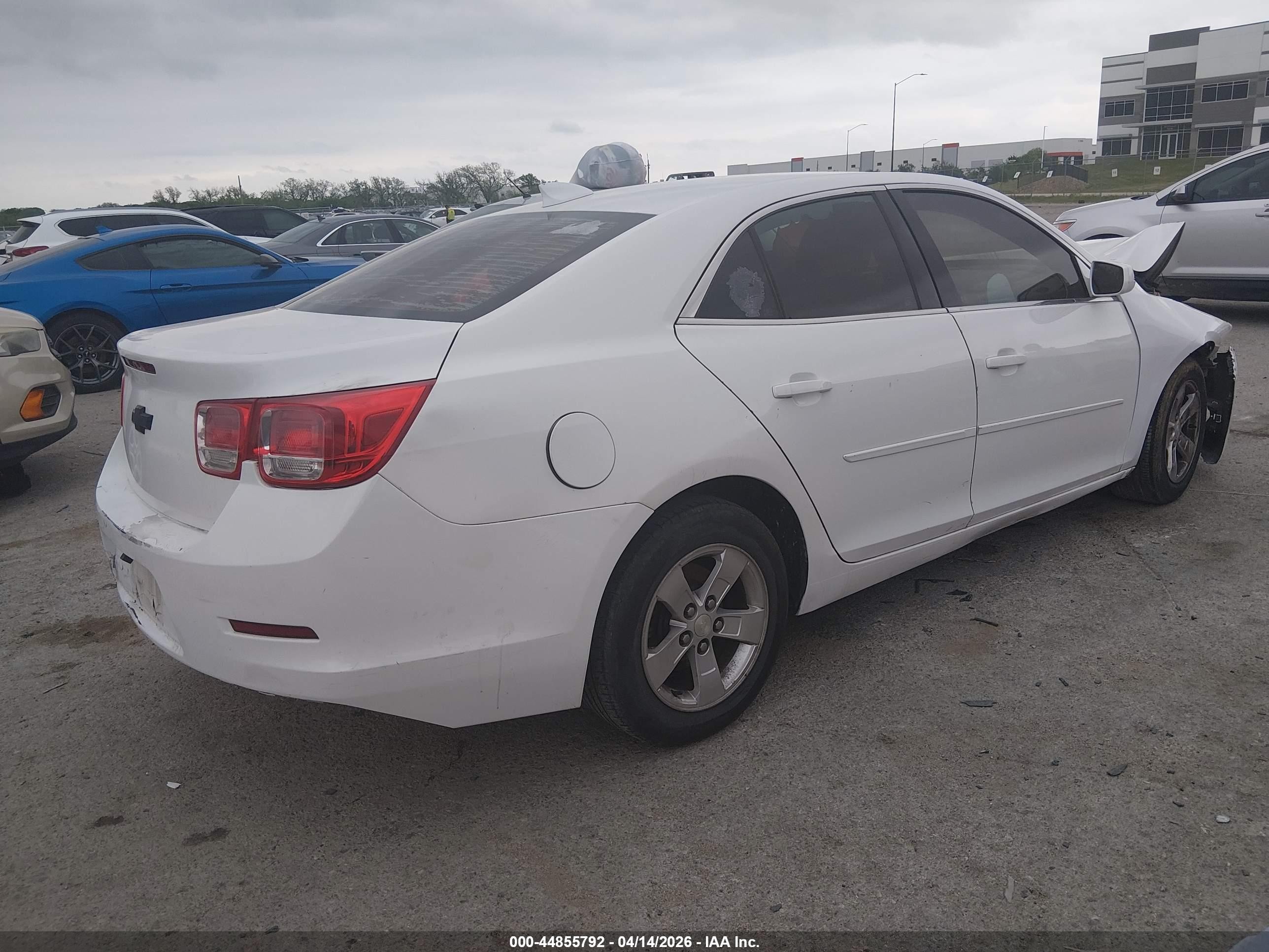 2015 Chevrolet Malibu Ls White vin: 1G11B5SL0FF352156