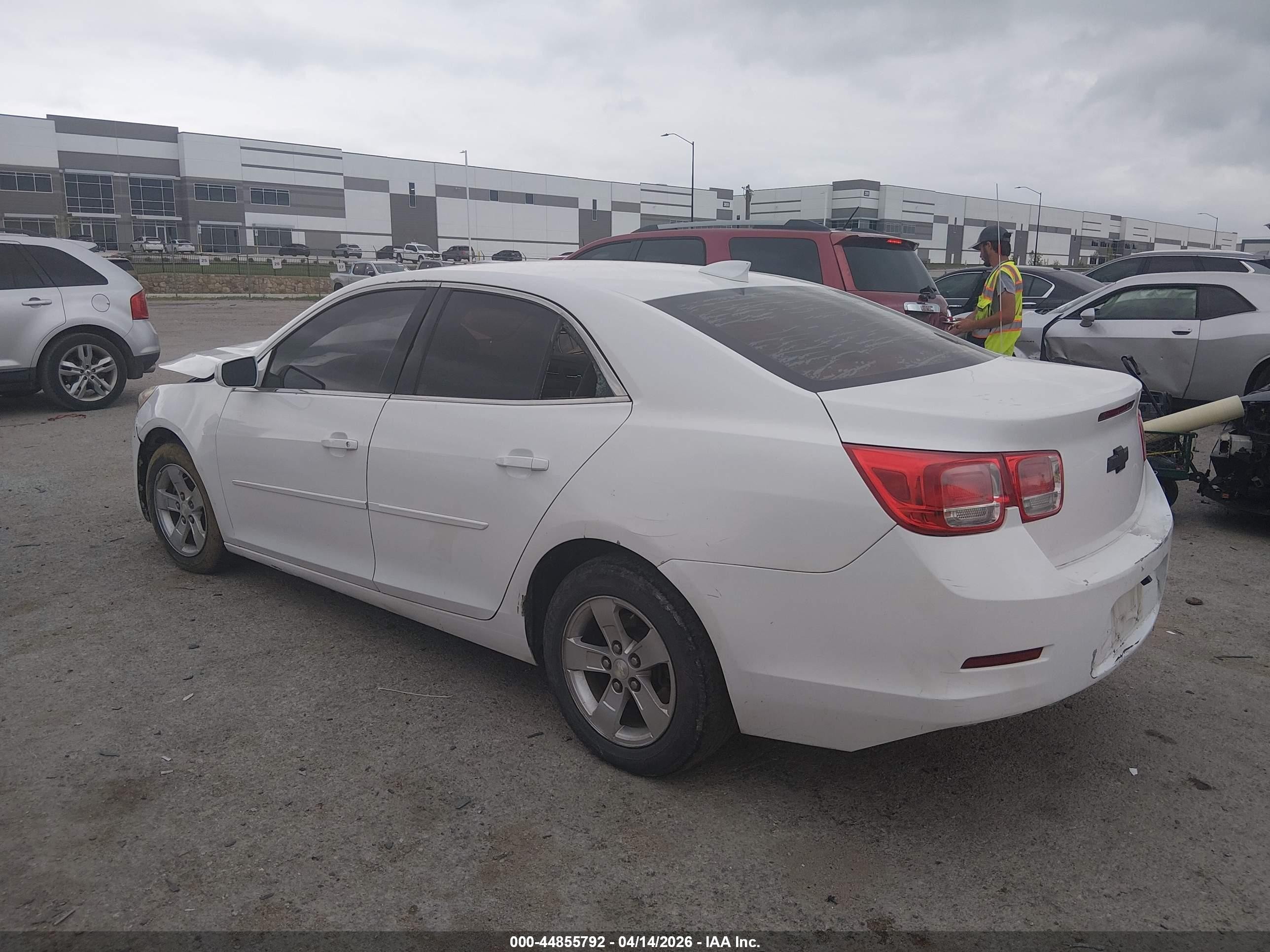 2015 Chevrolet Malibu Ls White vin: 1G11B5SL0FF352156
