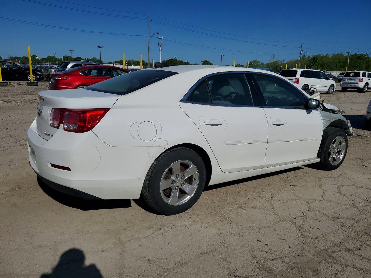 2015 Chevrolet Malibu Ls White vin: 1G11B5SL1FF105311