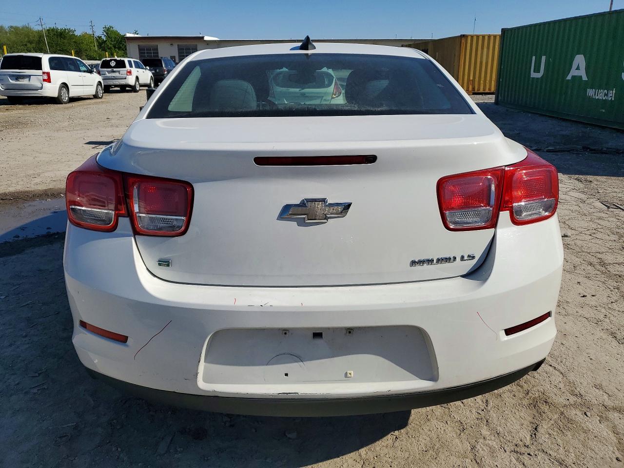 2015 Chevrolet Malibu Ls White vin: 1G11B5SL1FF105311