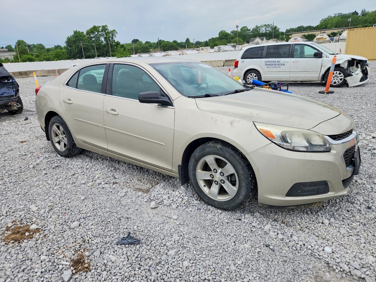 2015 Chevrolet Malibu Ls Gold vin: 1G11B5SL1FF180980