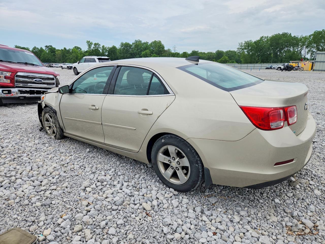 2015 Chevrolet Malibu Ls Gold vin: 1G11B5SL1FF180980