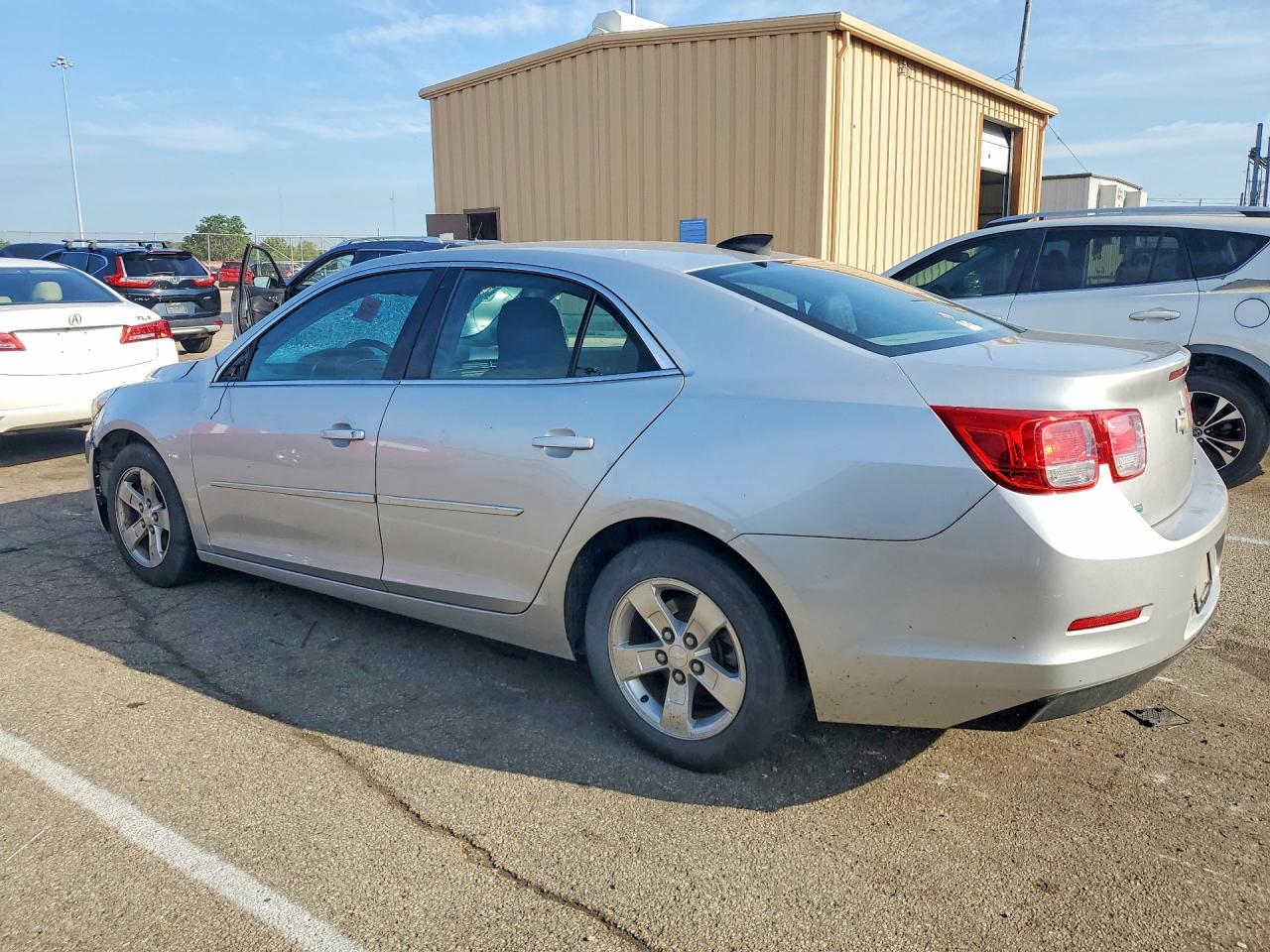 2015 Chevrolet Malibu Ls Silver vin: 1G11B5SL1FF195429