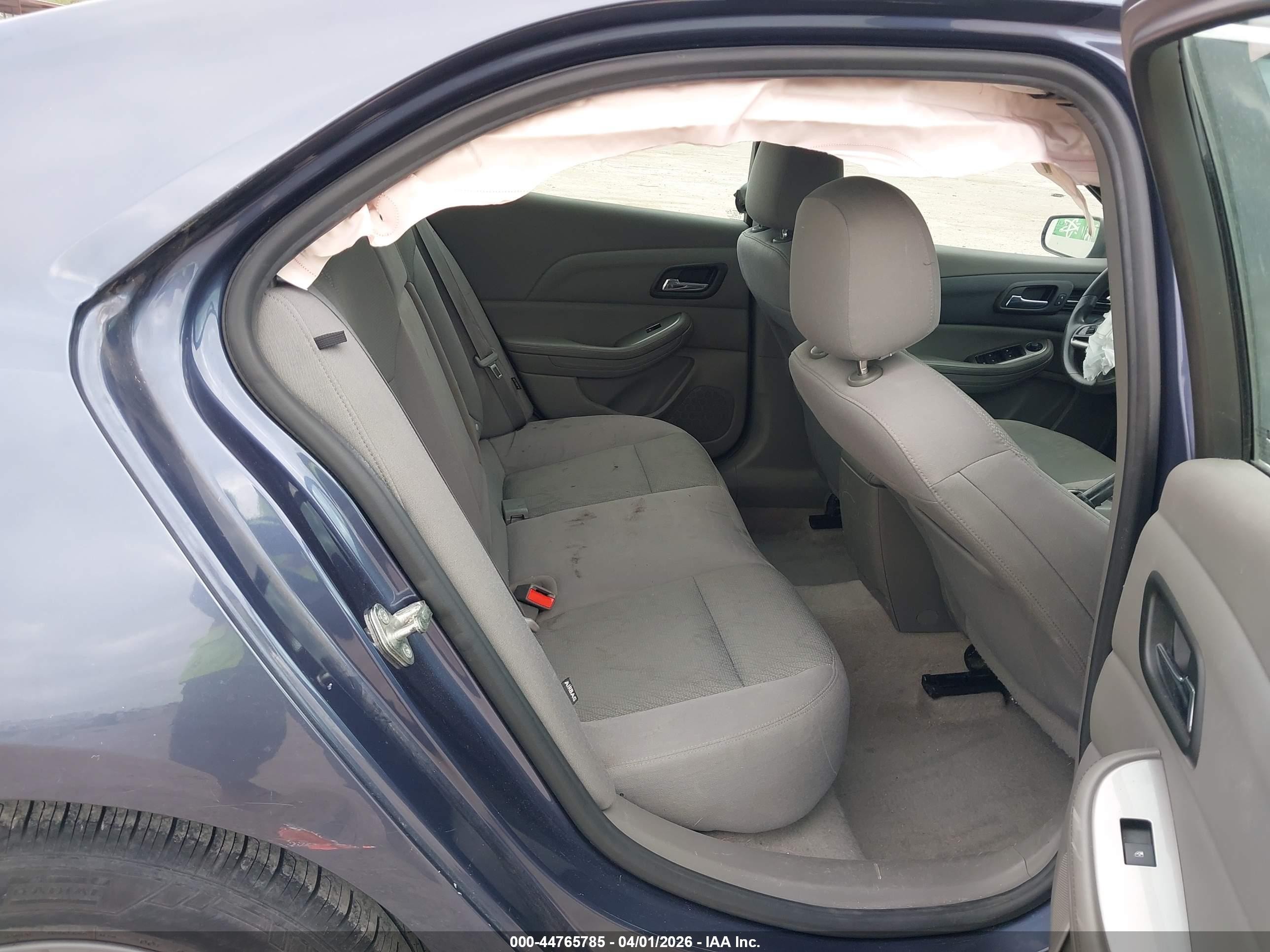 2015 Chevrolet Malibu Ls Blue vin: 1G11B5SL1FF219647