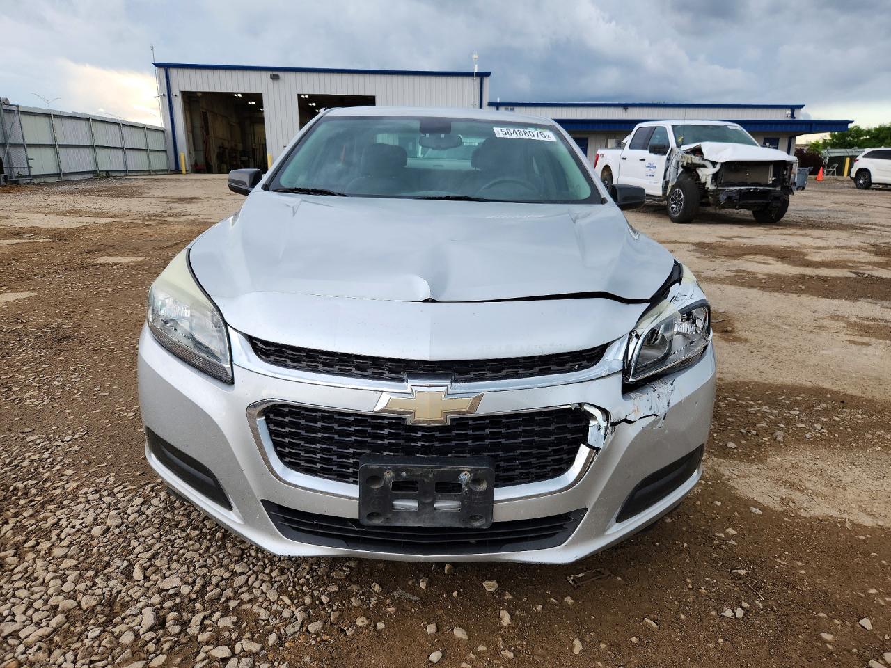 2015 Chevrolet Malibu Ls Серебряный vin: 1G11B5SL1FF249098