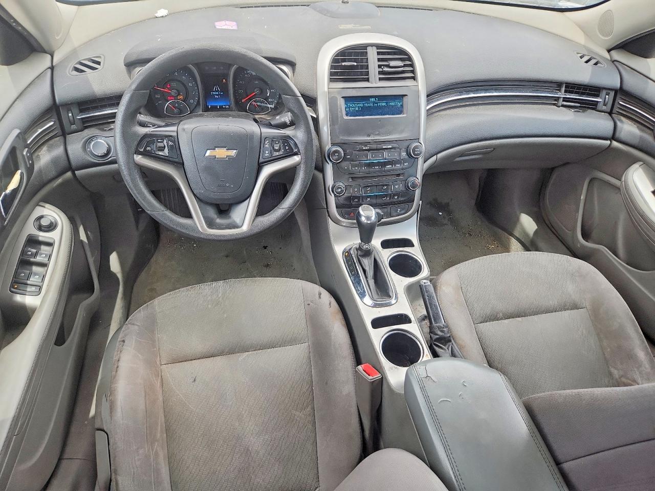2015 Chevrolet Malibu Ls Silver vin: 1G11B5SL1FU120029