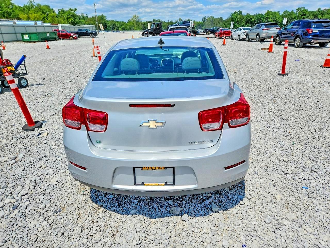 2015 Chevrolet Malibu Ls Серебряный vin: 1G11B5SL2FF103681