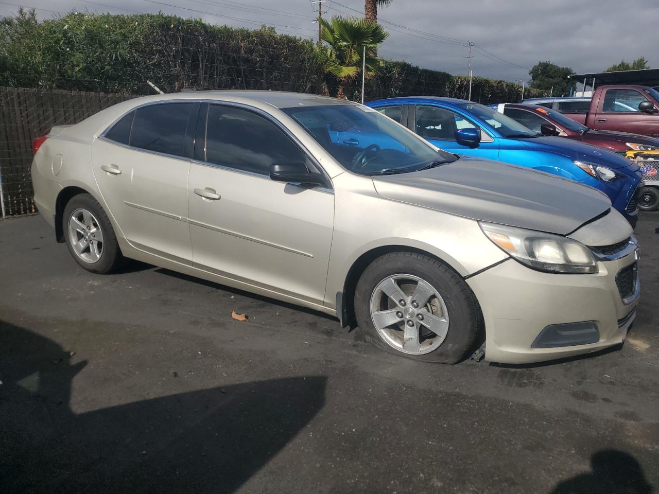 2015 Chevrolet Malibu Ls Silver vin: 1G11B5SL2FF105110