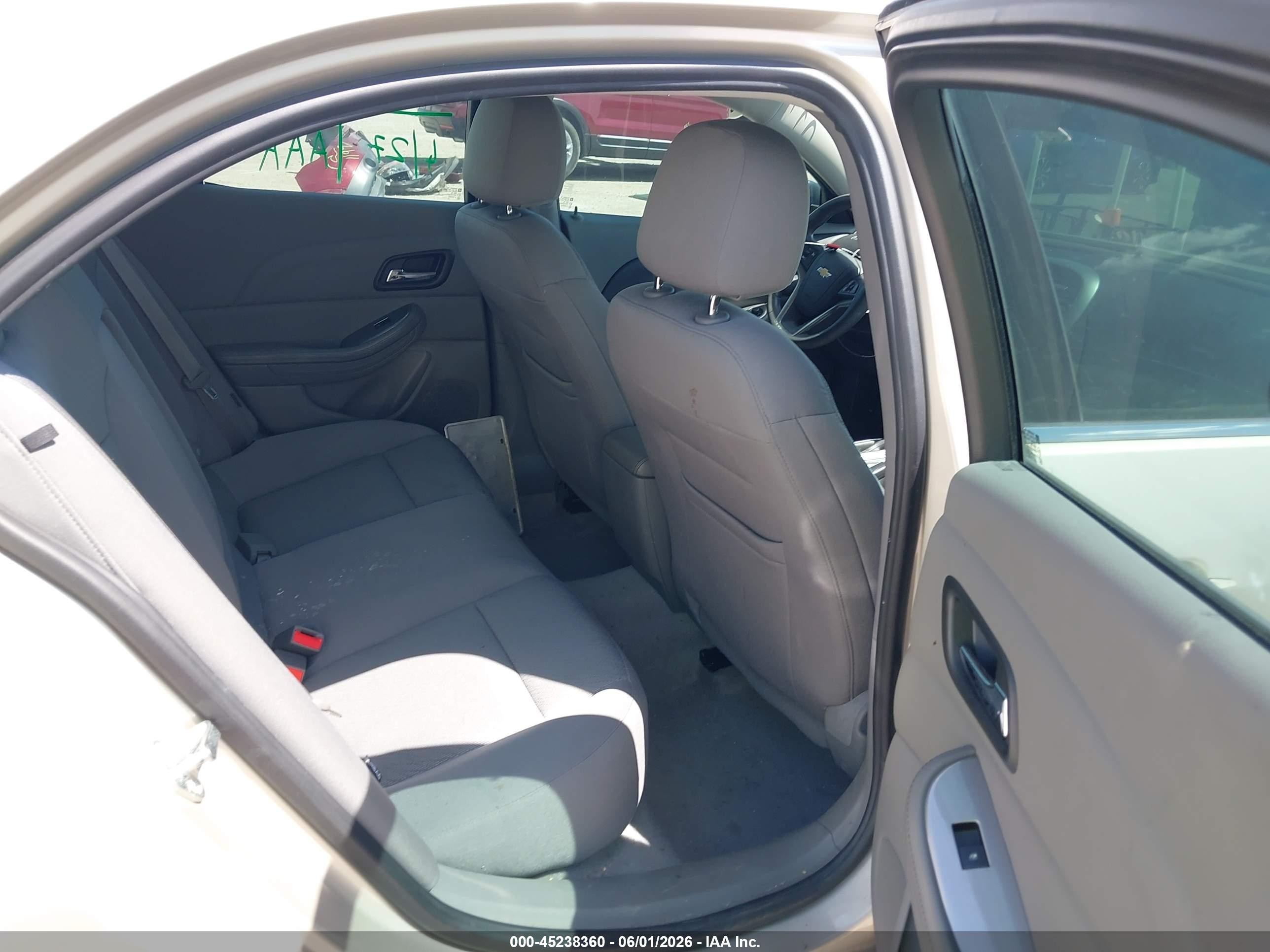2015 Chevrolet Malibu Ls Tan vin: 1G11B5SL2FF181085