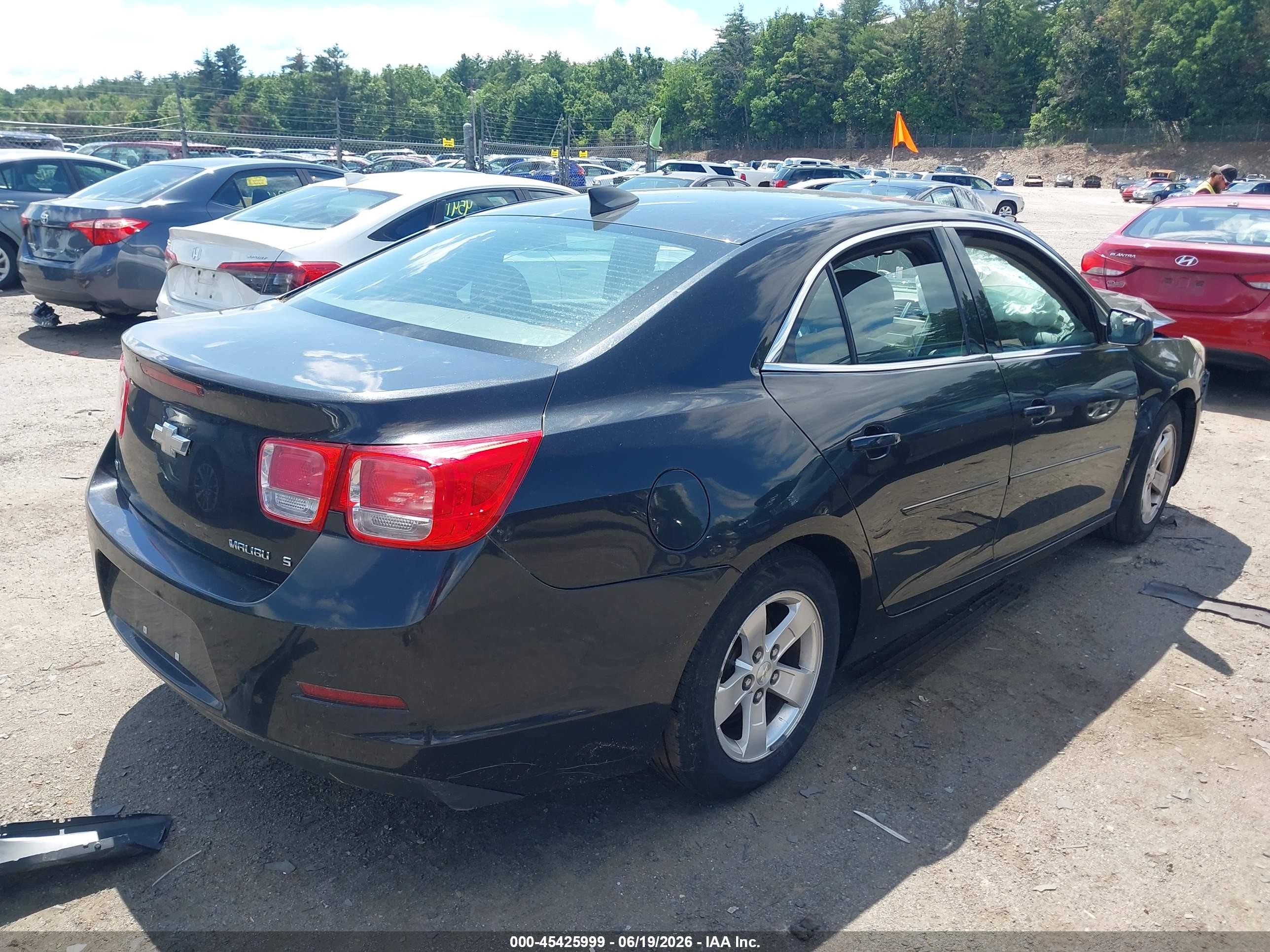 2015 Chevrolet Malibu Ls Gray vin: 1G11B5SL2FF182429