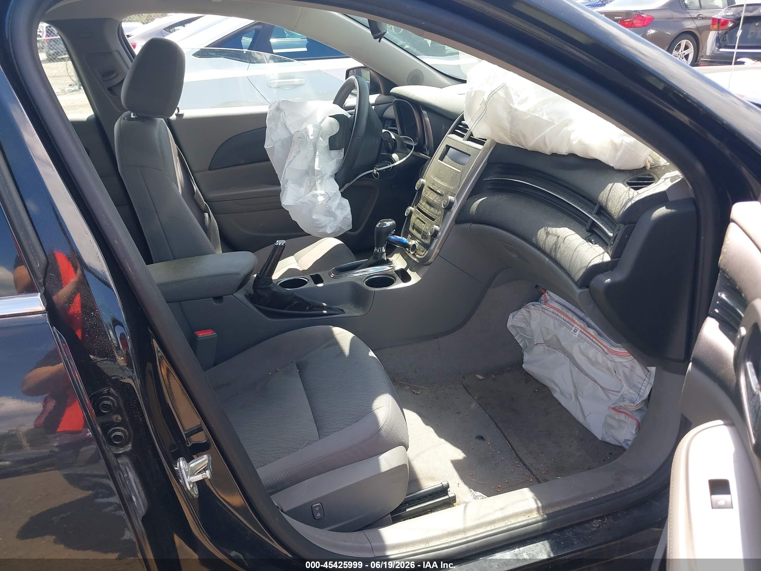 2015 Chevrolet Malibu Ls Gray vin: 1G11B5SL2FF182429