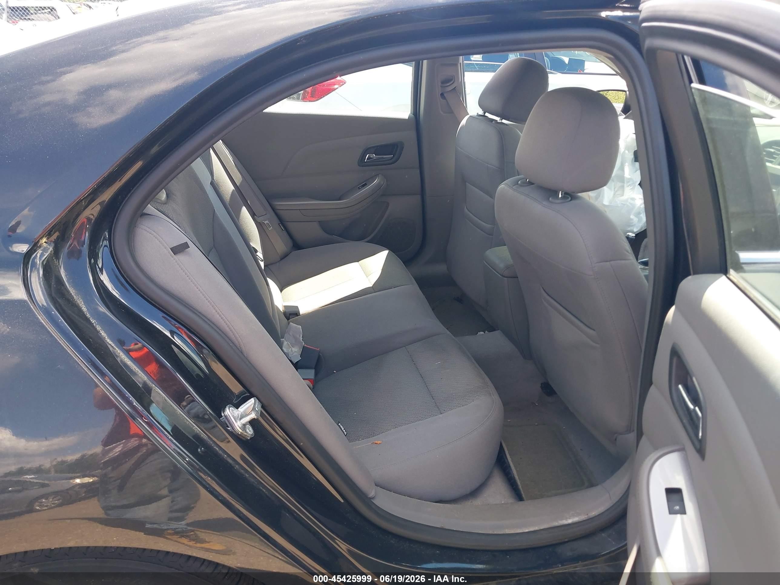 2015 Chevrolet Malibu Ls Gray vin: 1G11B5SL2FF182429