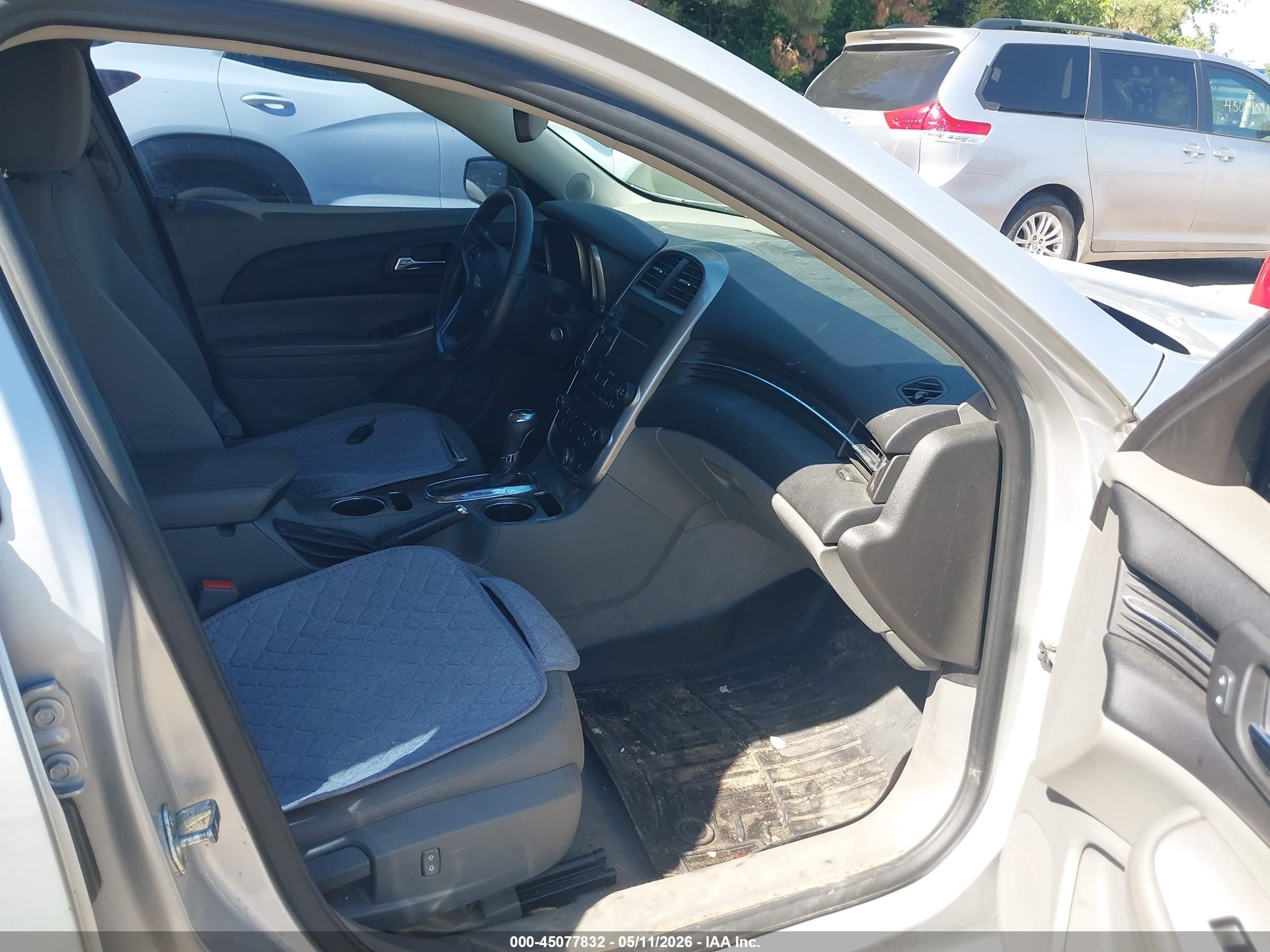 2014 Chevrolet Malibu 1ls Silver vin: 1G11B5SL3EF103932