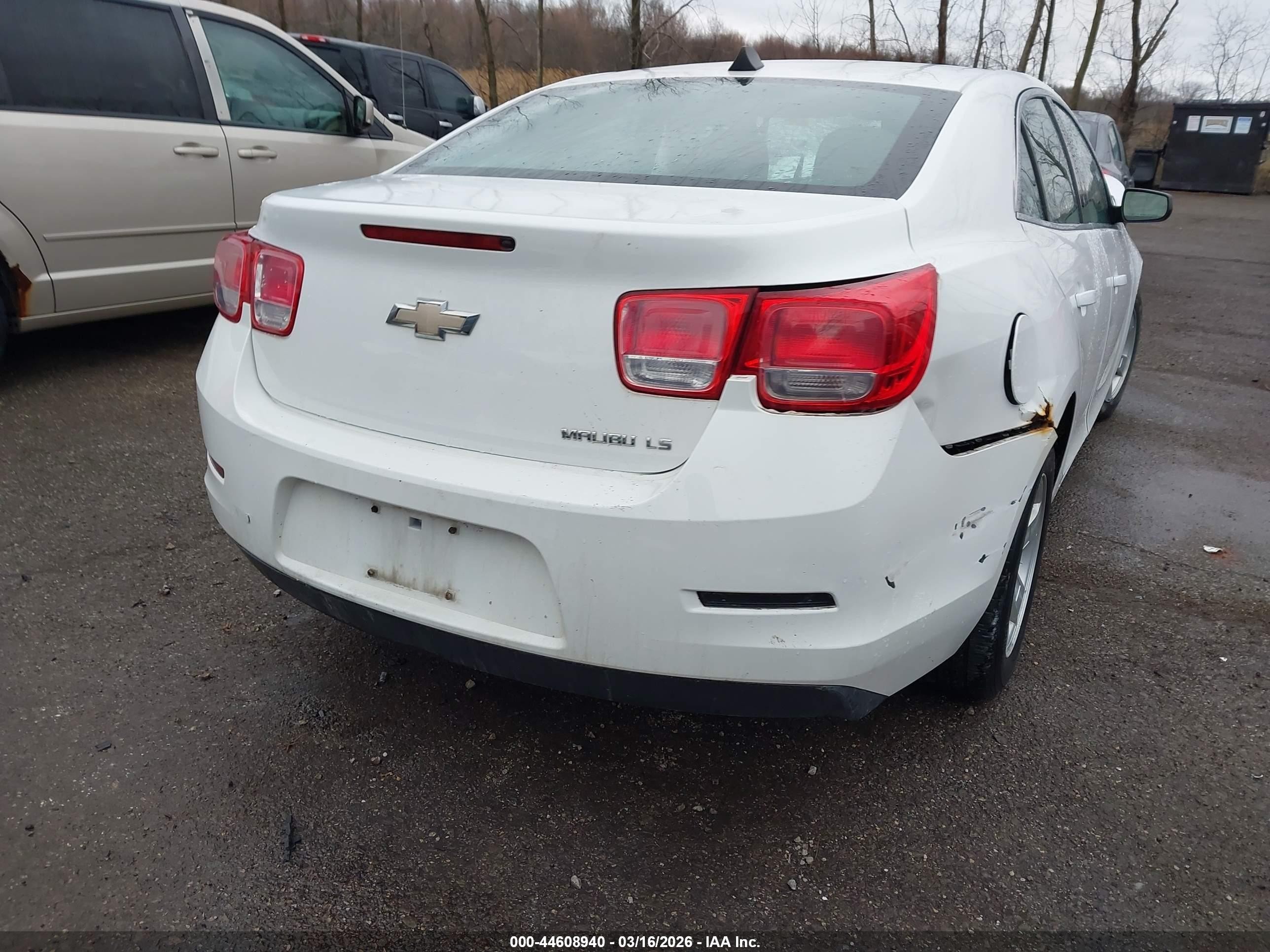 2014 Chevrolet Malibu 1ls White vin: 1G11B5SL3EF160597