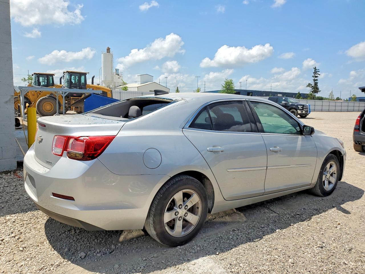 2015 Chevrolet Malibu Ls Silver vin: 1G11B5SL3FF156325