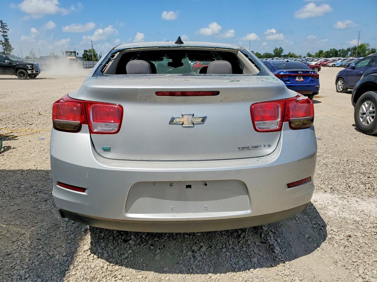 2015 Chevrolet Malibu Ls Silver vin: 1G11B5SL3FF156325
