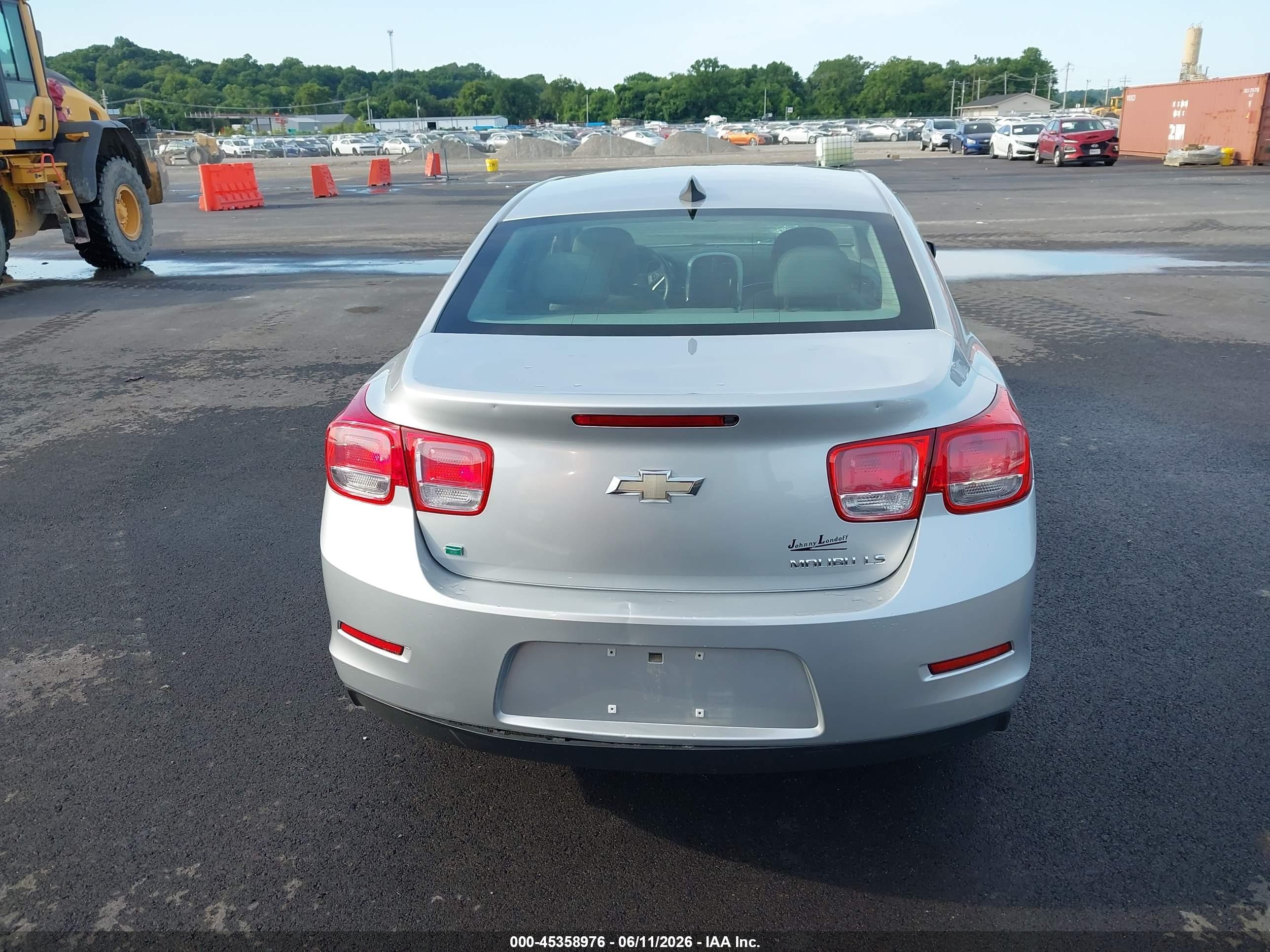 2015 Chevrolet Malibu Ls Silver vin: 1G11B5SL3FF273080