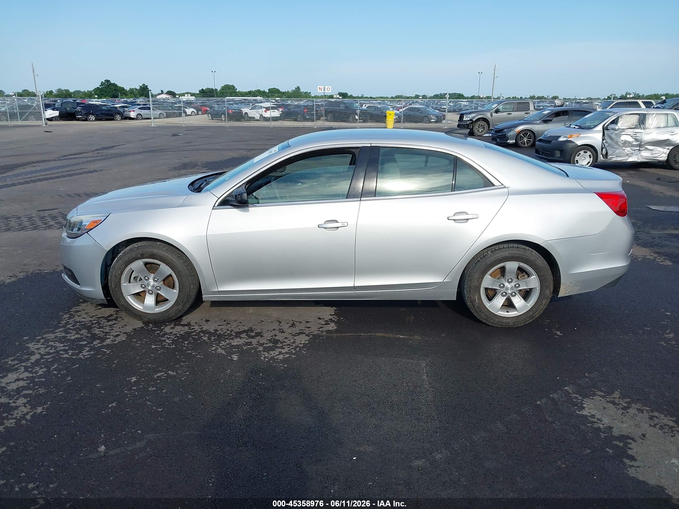 2015 Chevrolet Malibu Ls Silver vin: 1G11B5SL3FF273080