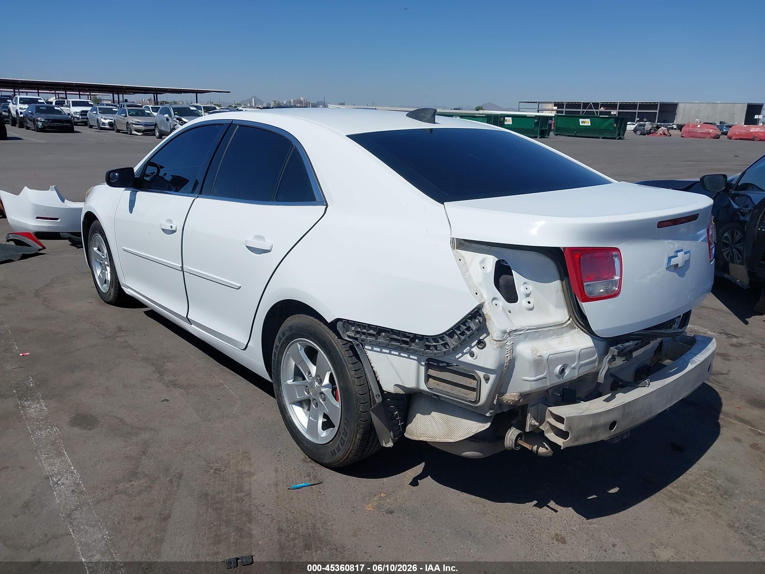 2015 Chevrolet Malibu Ls White vin: 1G11B5SL3FU152948