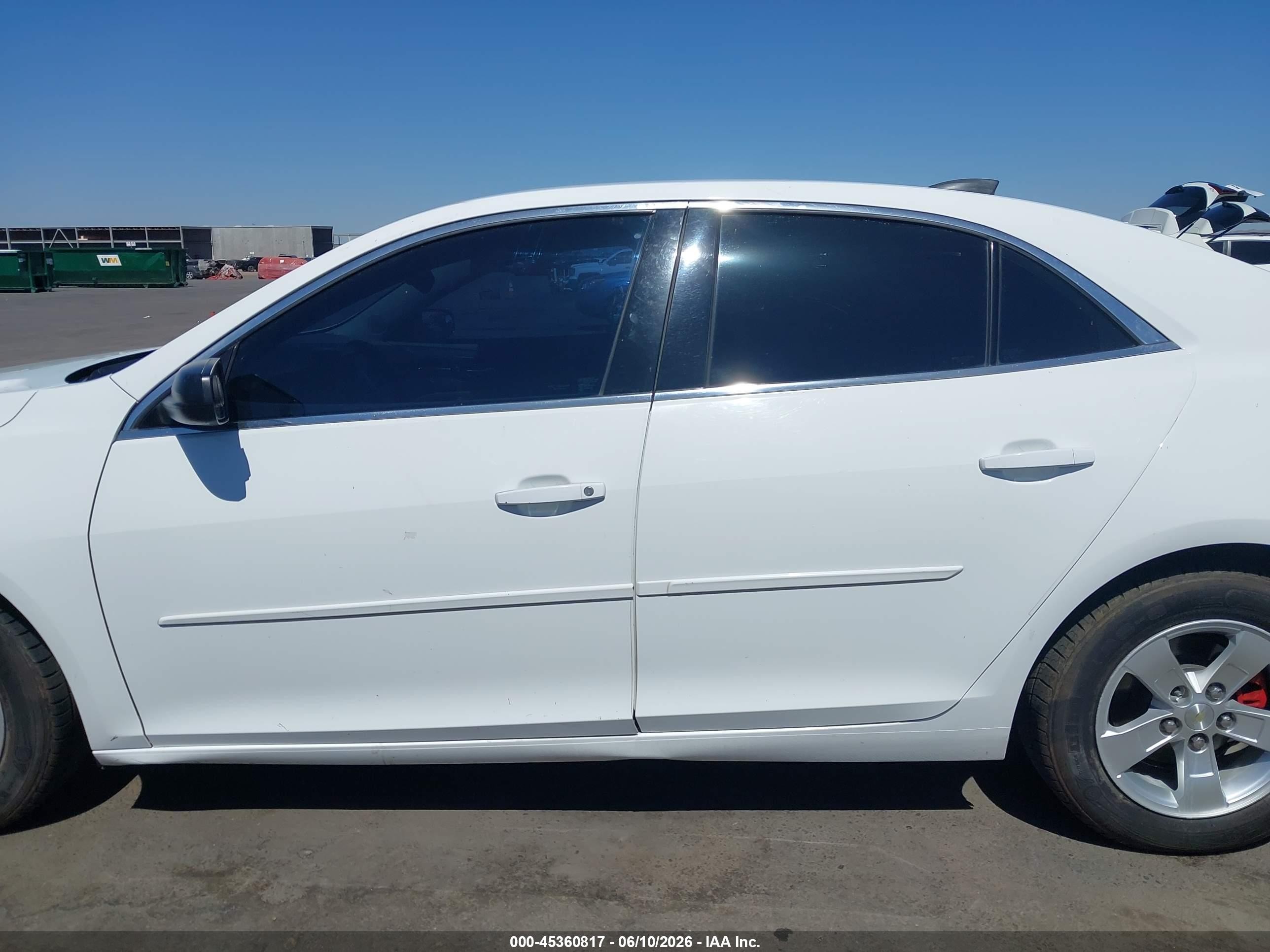 2015 Chevrolet Malibu Ls White vin: 1G11B5SL3FU152948