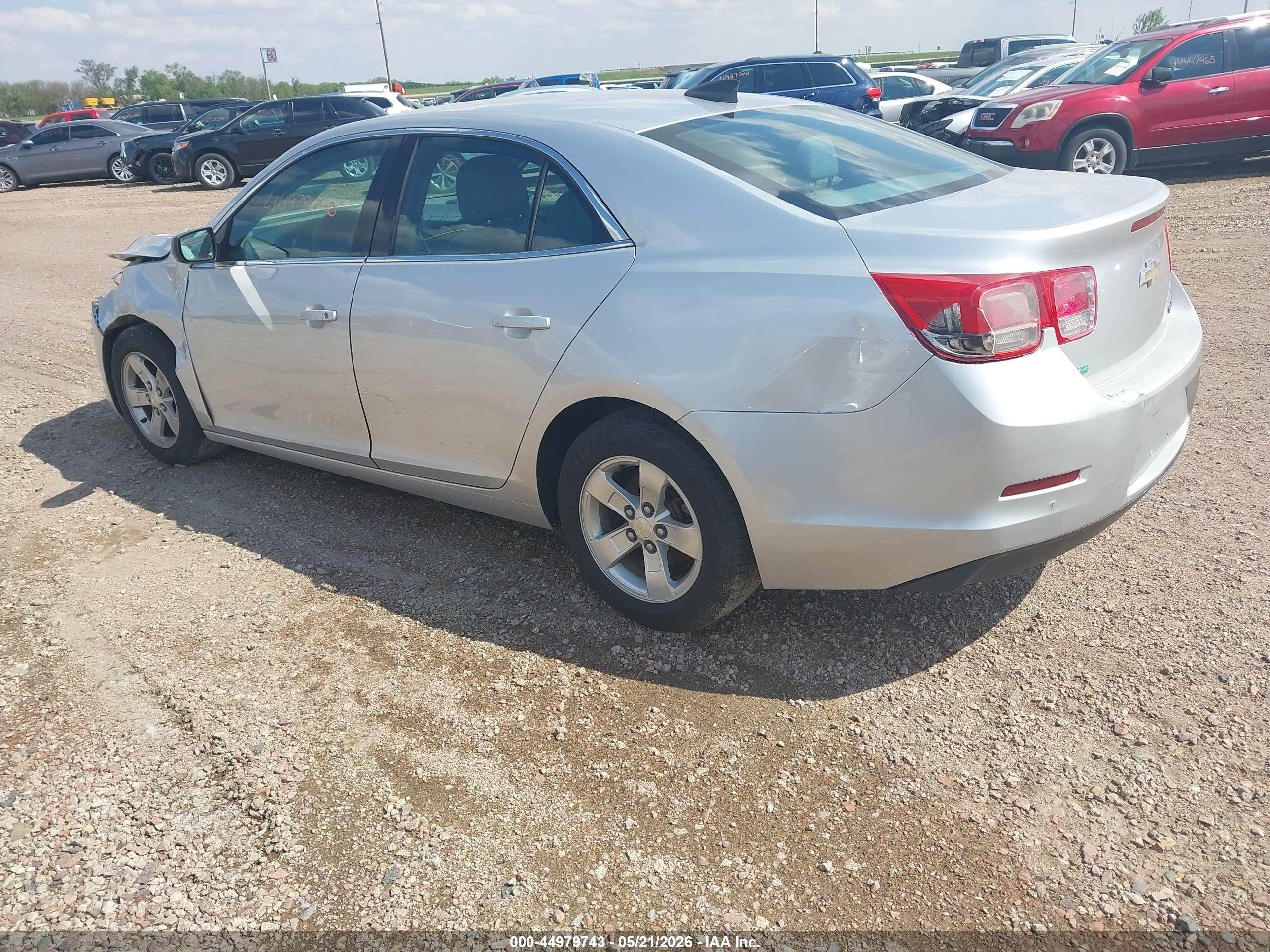 2015 Chevrolet Malibu Ls Silver vin: 1G11B5SL3FU153470