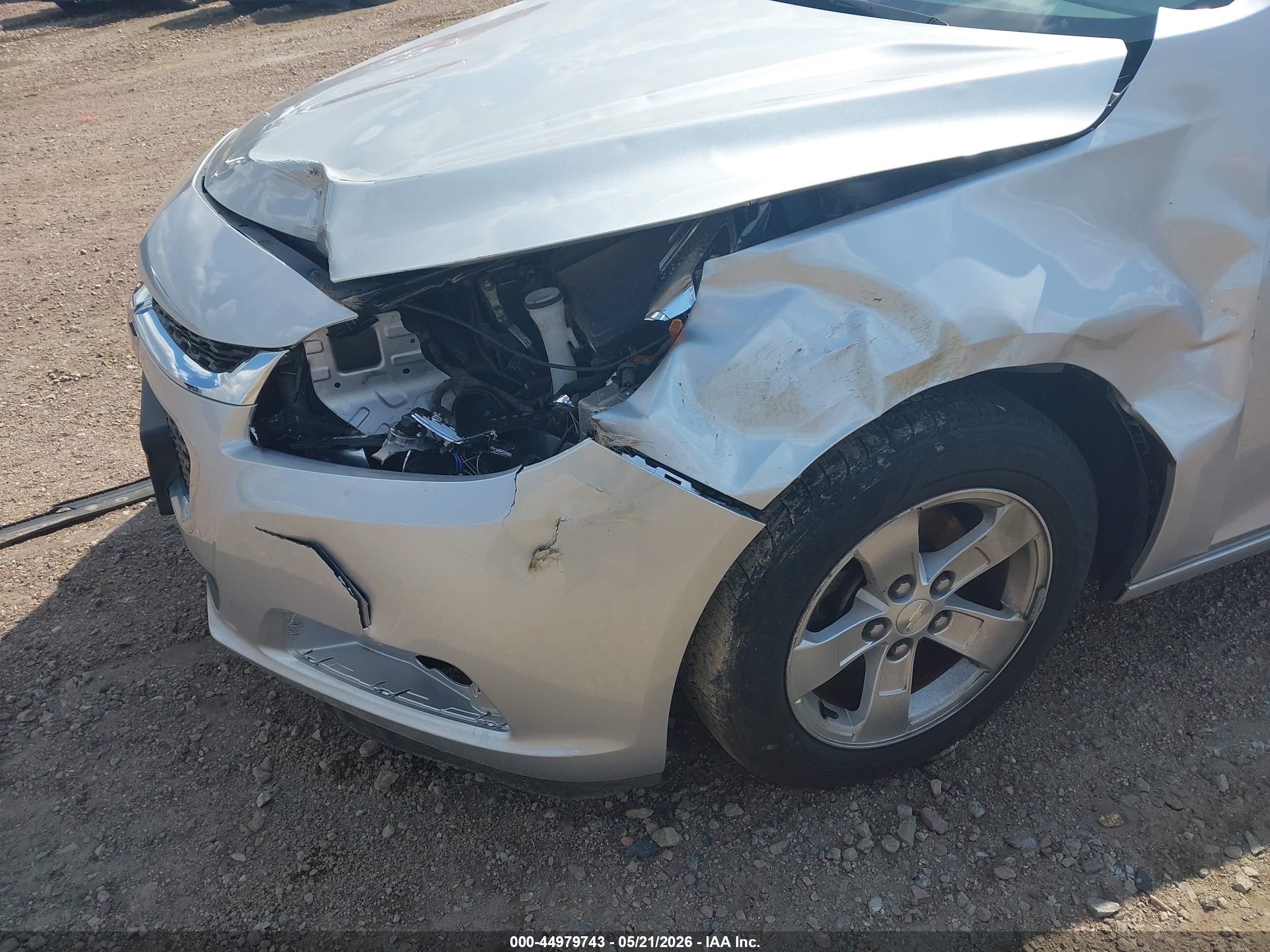 2015 Chevrolet Malibu Ls Silver vin: 1G11B5SL3FU153470