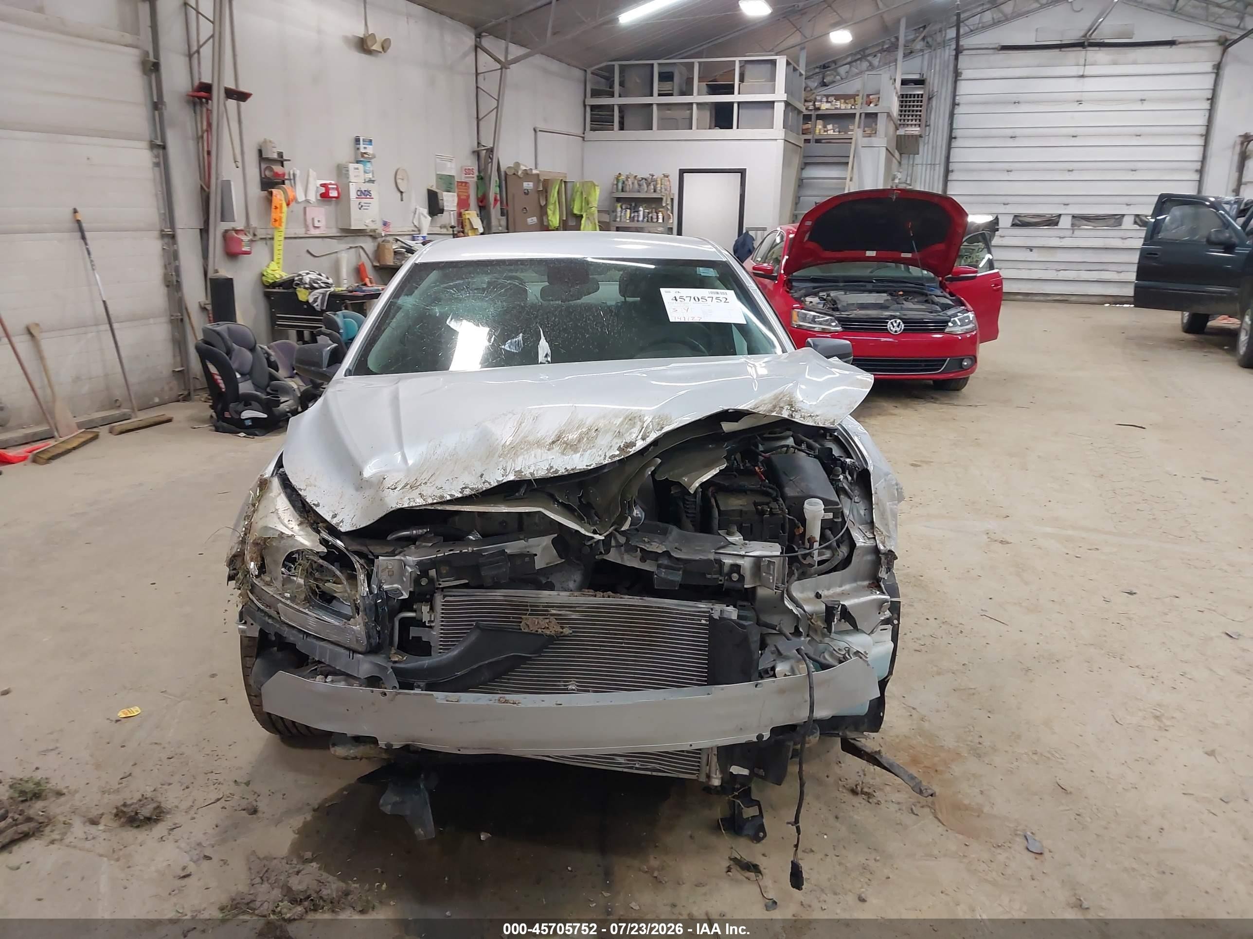 2014 Chevrolet Malibu 1ls Silver vin: 1G11B5SL4EF110694