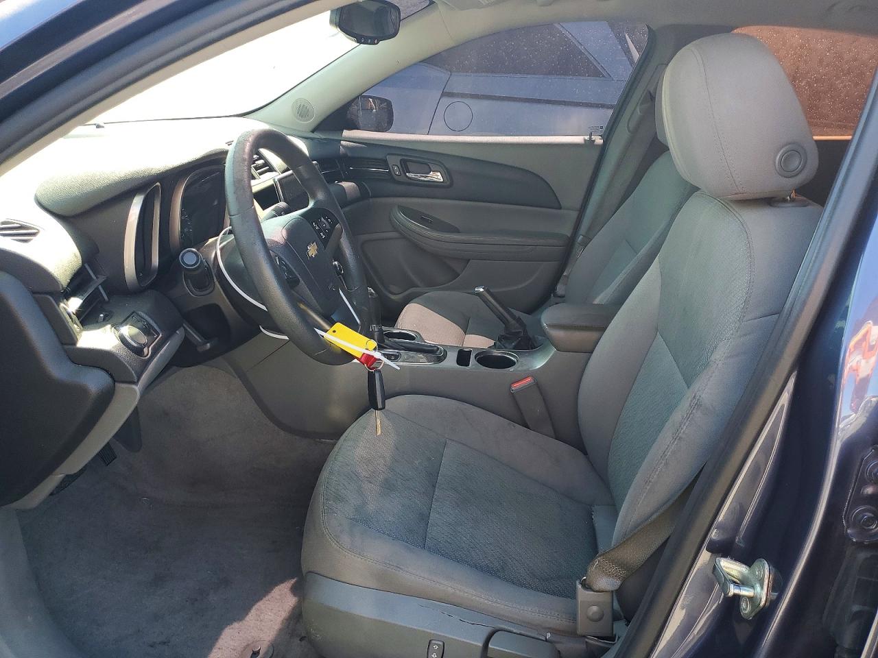 2014 Chevrolet Malibu Ls Blue vin: 1G11B5SL4EF238739