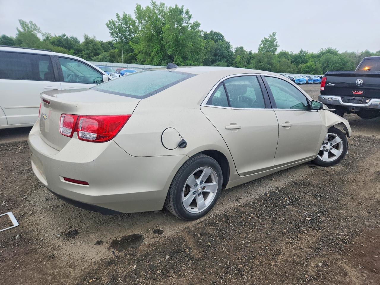 2014 Chevrolet Malibu Ls Gold vin: 1G11B5SL4EF289402