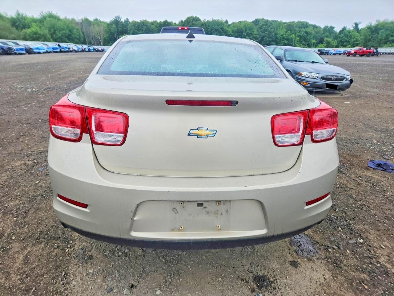 2014 Chevrolet Malibu Ls Gold vin: 1G11B5SL4EF289402