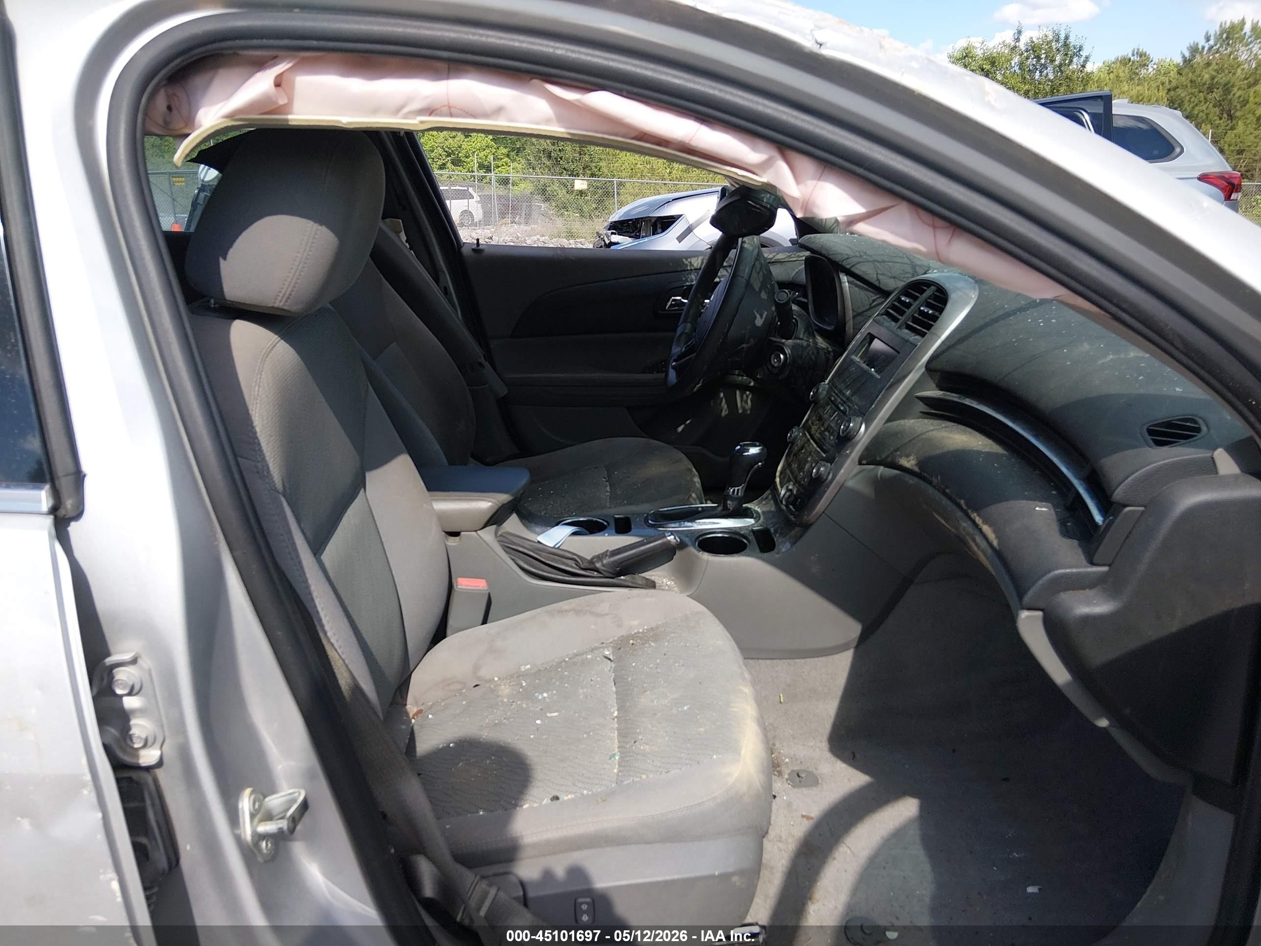 2015 Chevrolet Malibu Ls Silver vin: 1G11B5SL4FF101561