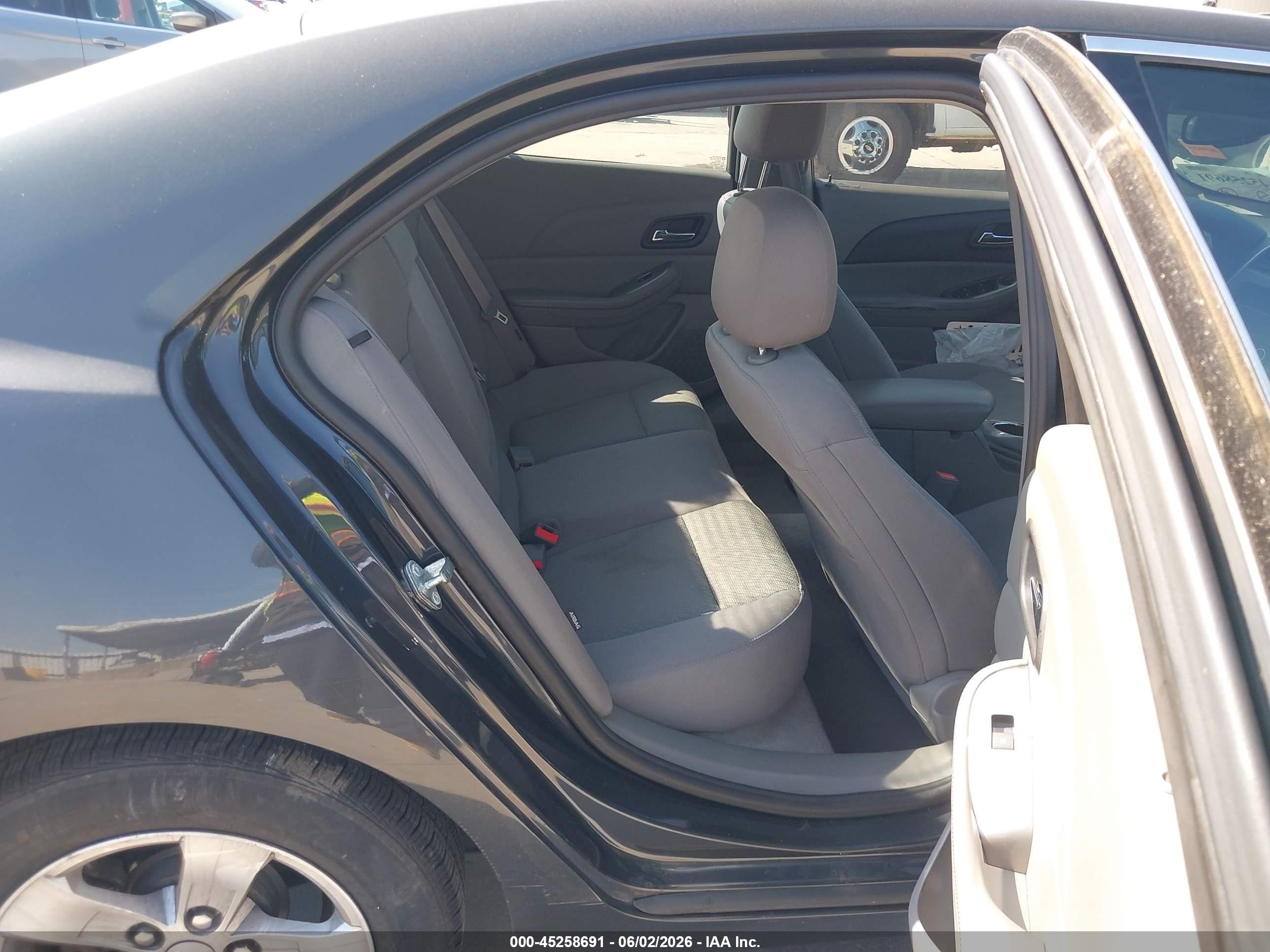 2015 Chevrolet Malibu Ls Gray vin: 1G11B5SL4FF187700