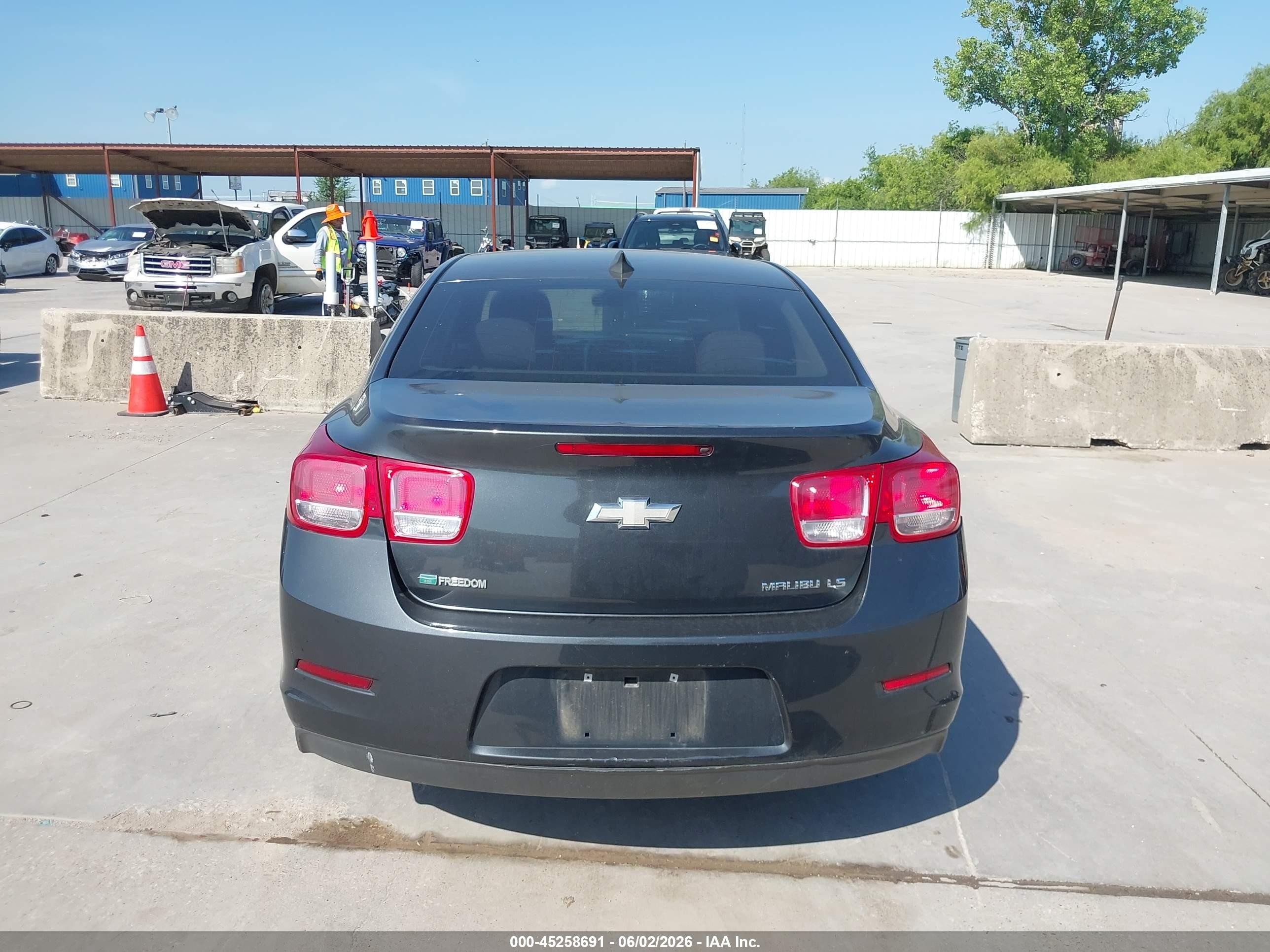 2015 Chevrolet Malibu Ls Gray vin: 1G11B5SL4FF187700
