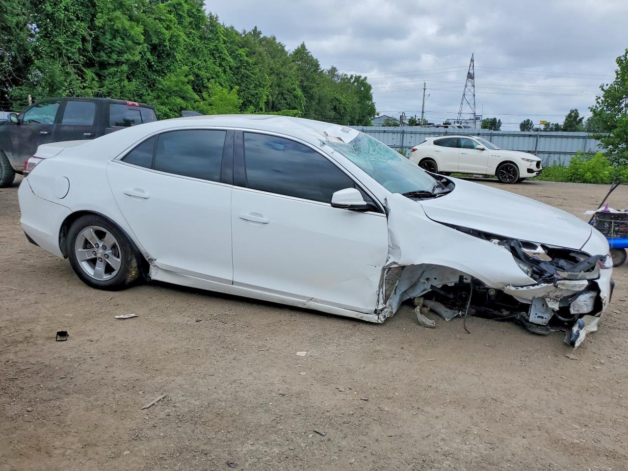 2015 Chevrolet Malibu Ls White vin: 1G11B5SL4FF191794