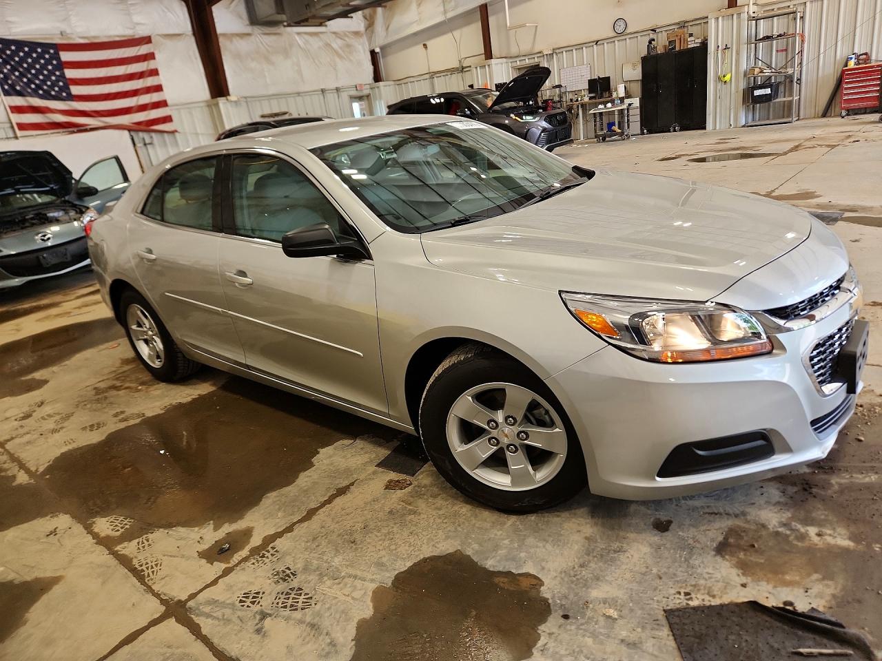 2015 Chevrolet Malibu Ls Silver vin: 1G11B5SL4FF197935