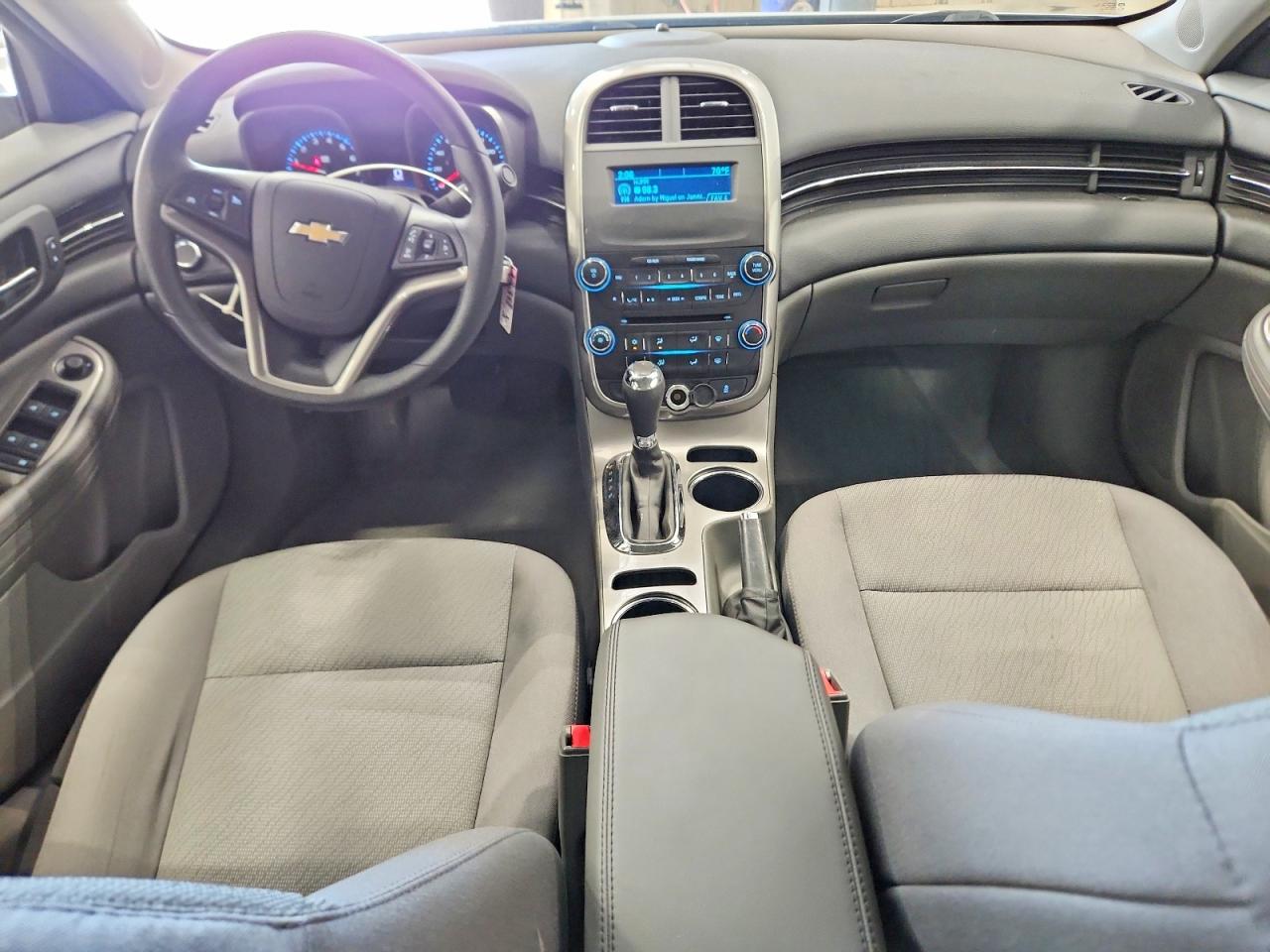 2015 Chevrolet Malibu Ls Silver vin: 1G11B5SL4FF197935