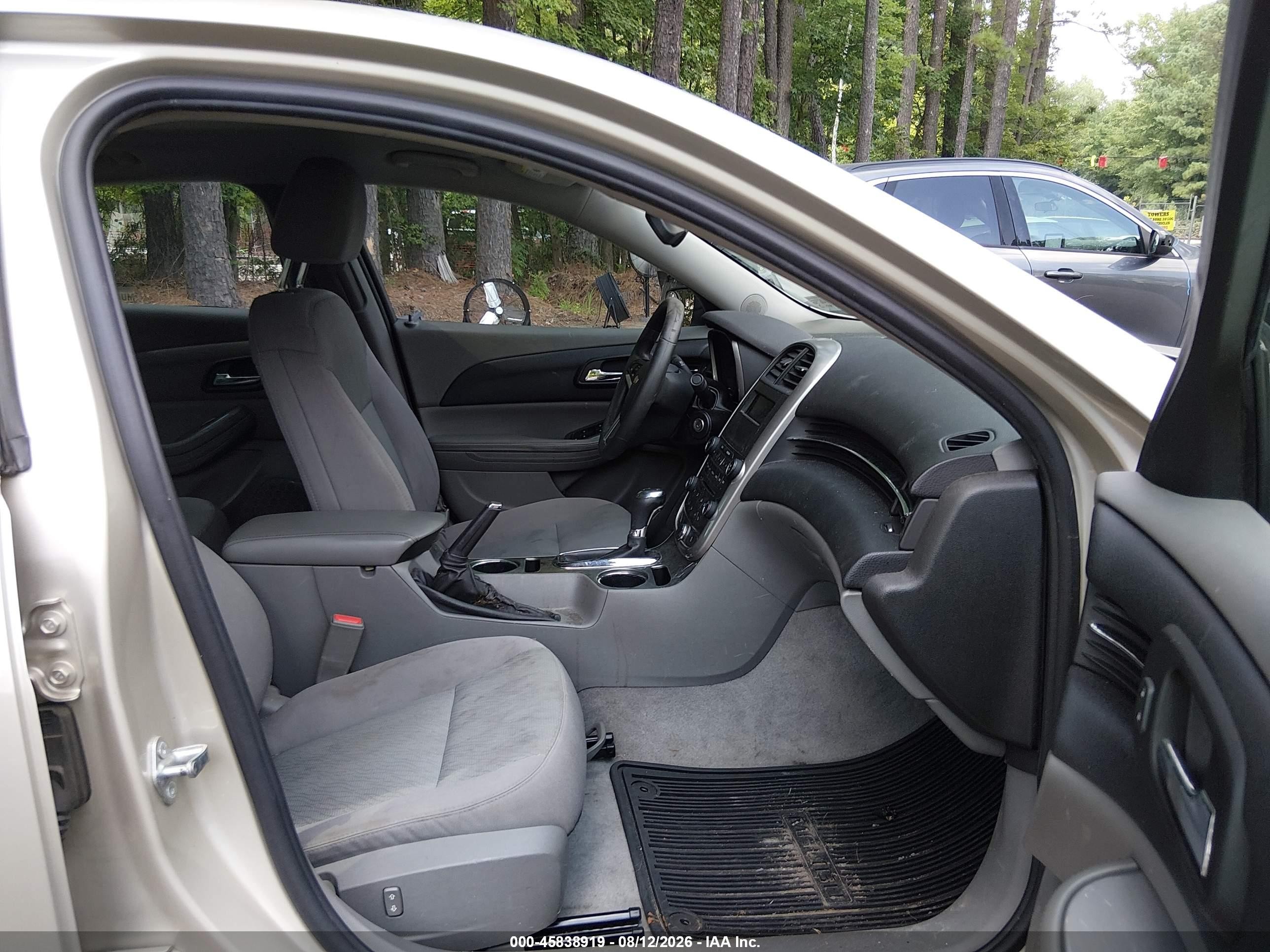 2015 Chevrolet Malibu Ls Beige vin: 1G11B5SL4FF235700