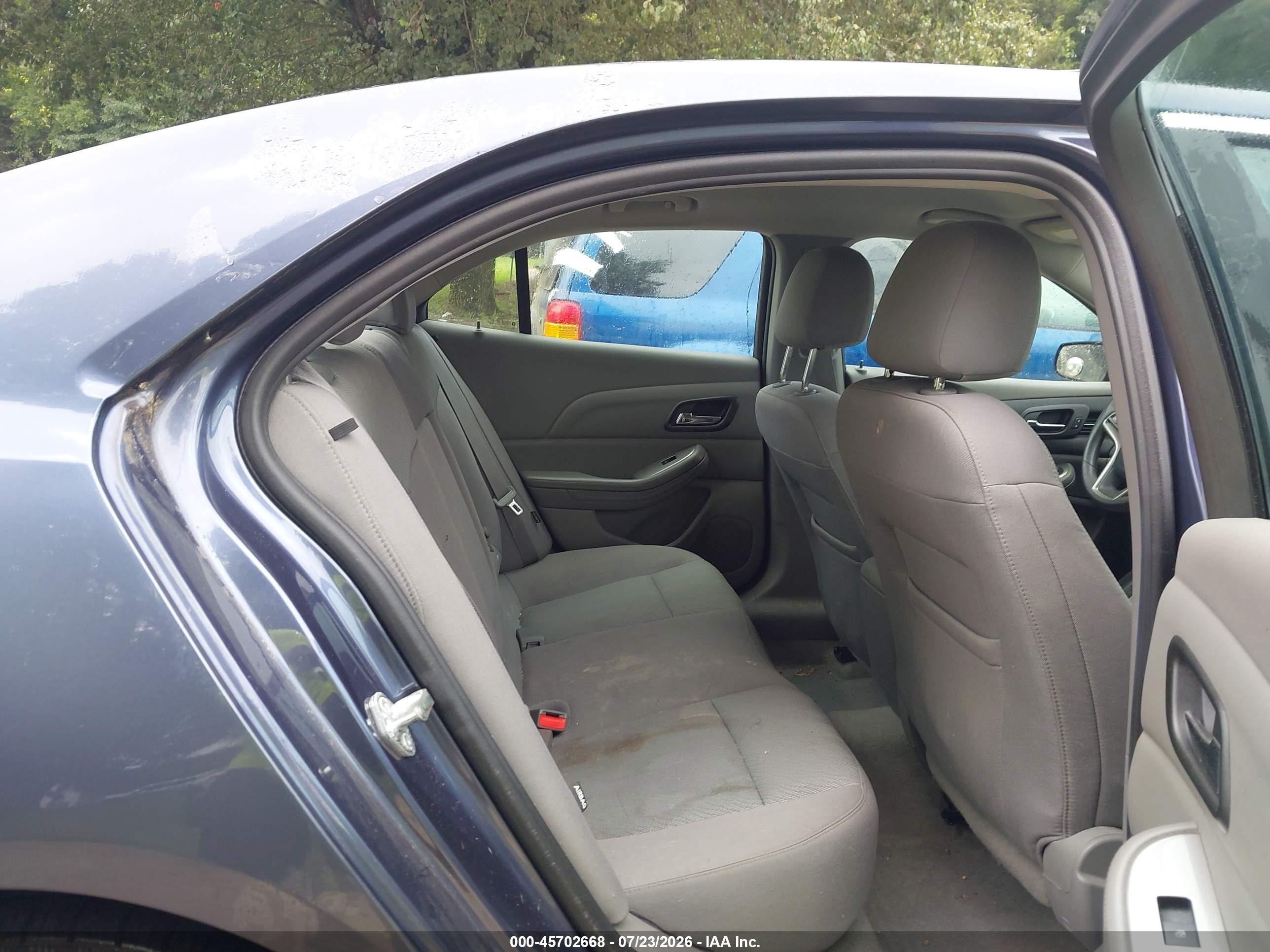 2015 Chevrolet Malibu Ls Blue vin: 1G11B5SL4FF240718