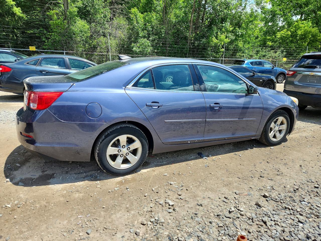 2015 Chevrolet Malibu Ls Blue vin: 1G11B5SL4FF335425