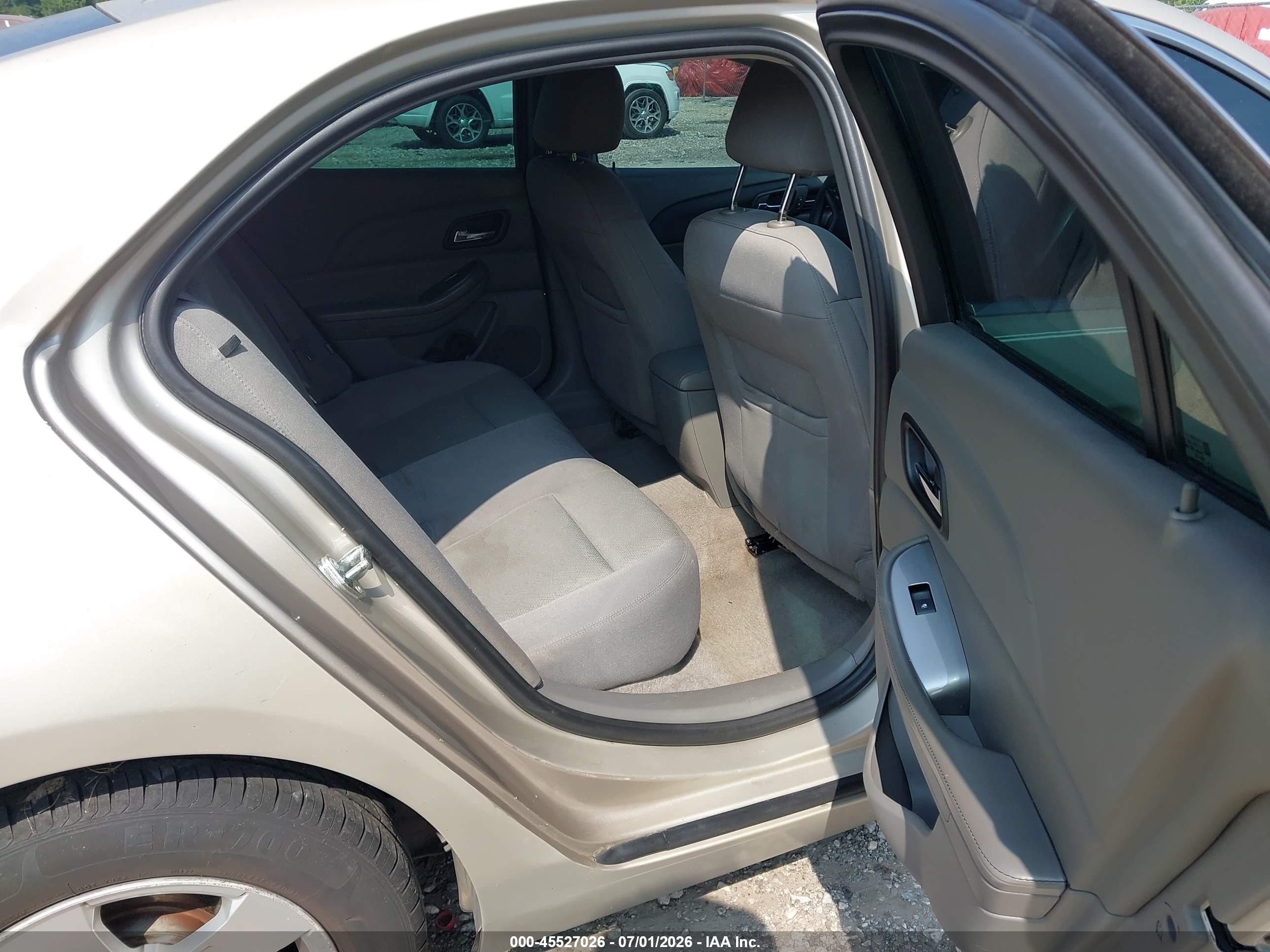 2015 Chevrolet Malibu Ls Champagne vin: 1G11B5SL4FF346523