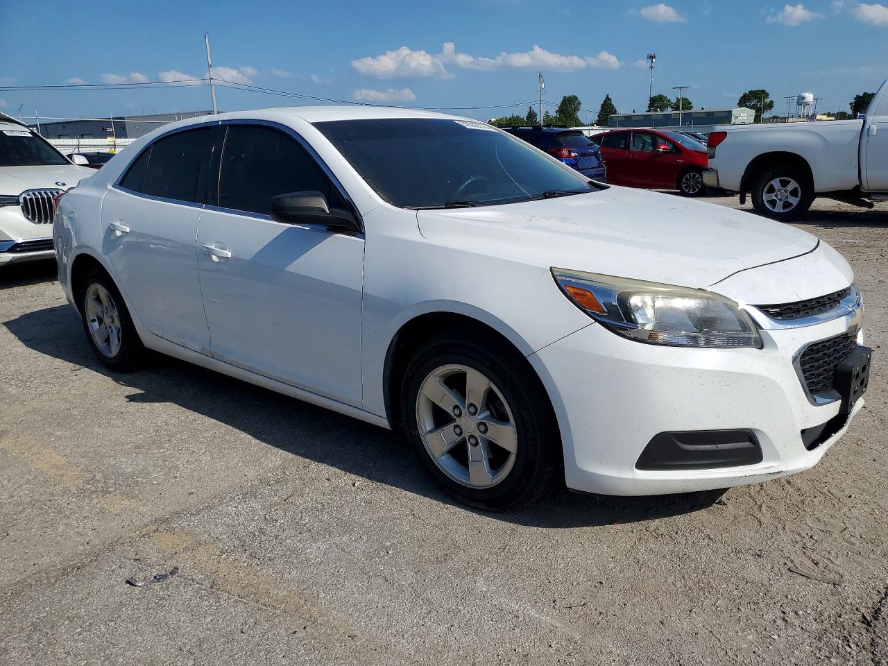 2015 Chevrolet Malibu Ls White vin: 1G11B5SL4FU150139