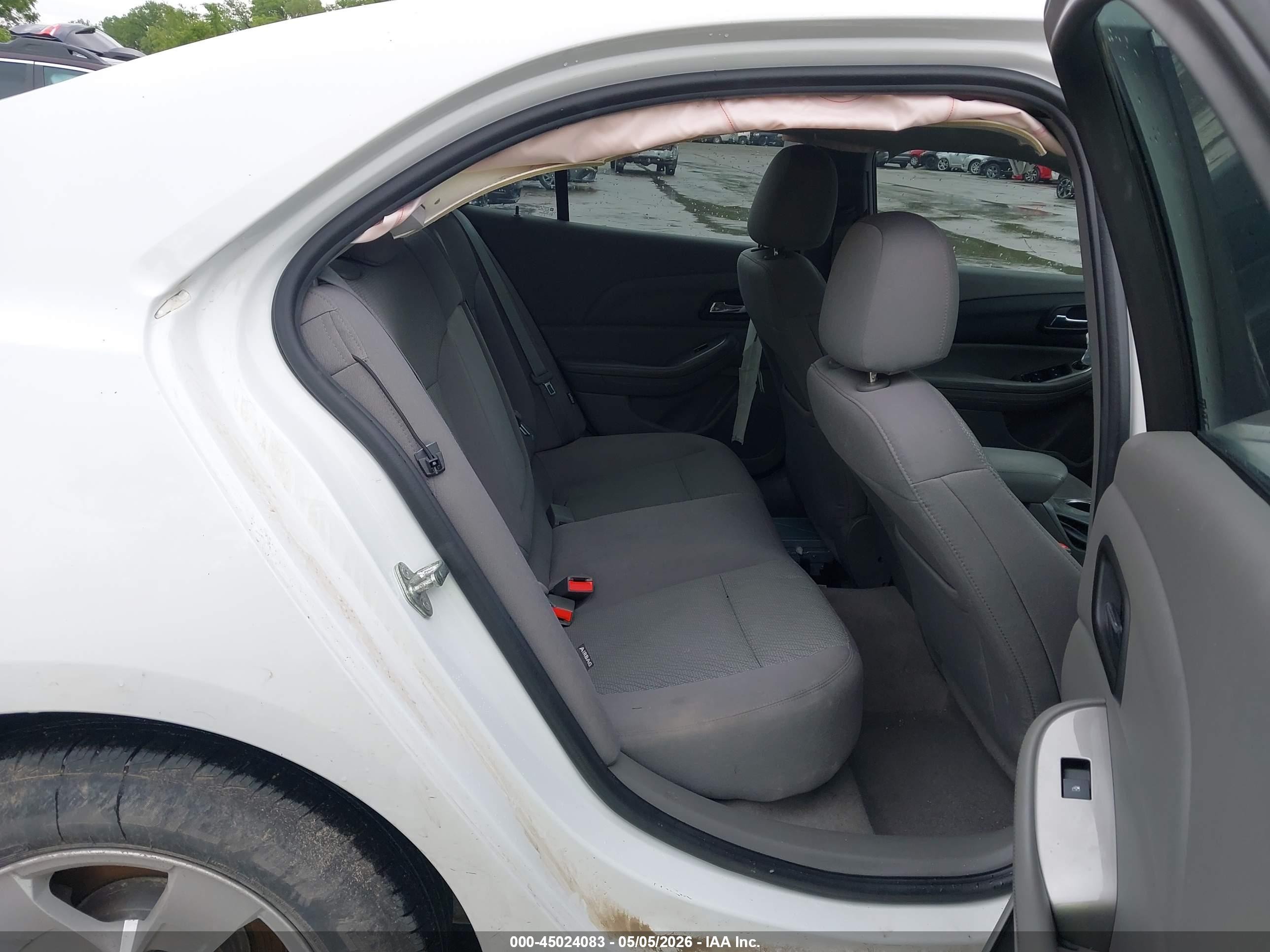 2014 Chevrolet Malibu 1ls White vin: 1G11B5SL5EF137841